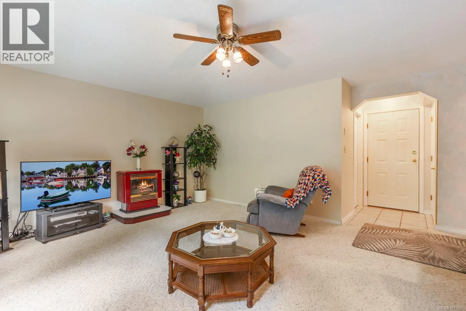 742 Sand Pines Dr