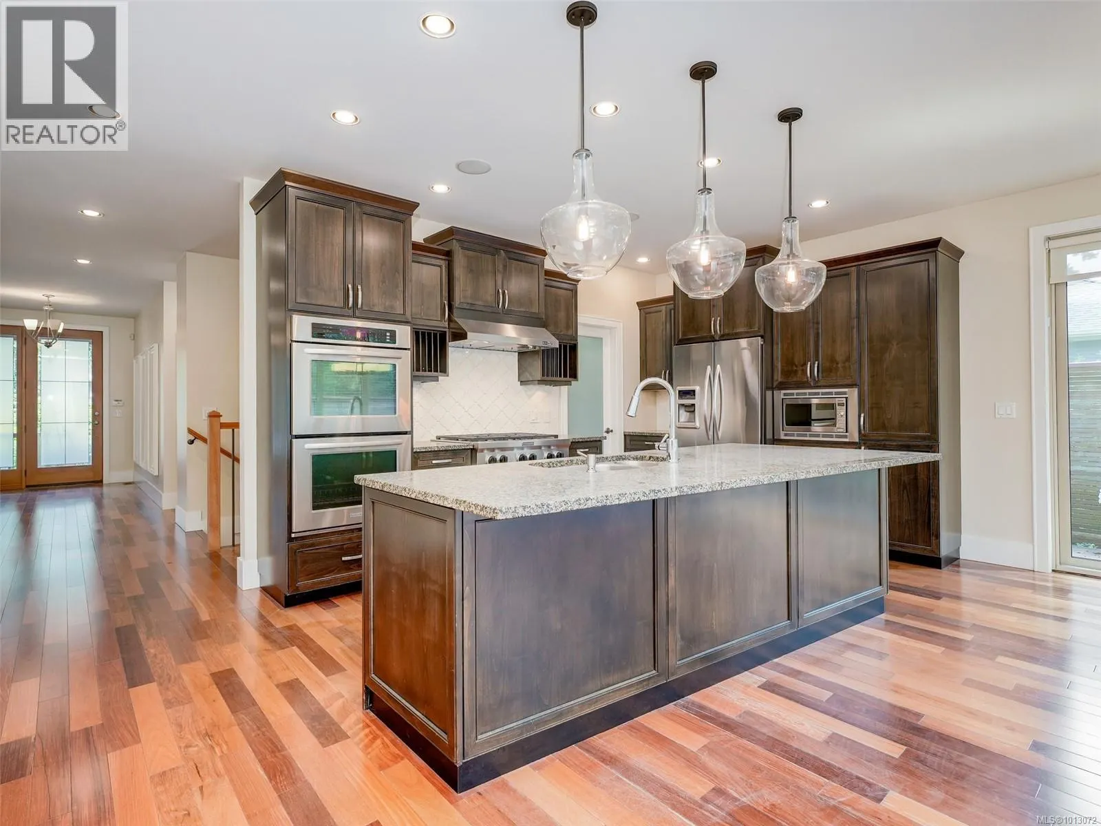 1266 Oceanwood Lane