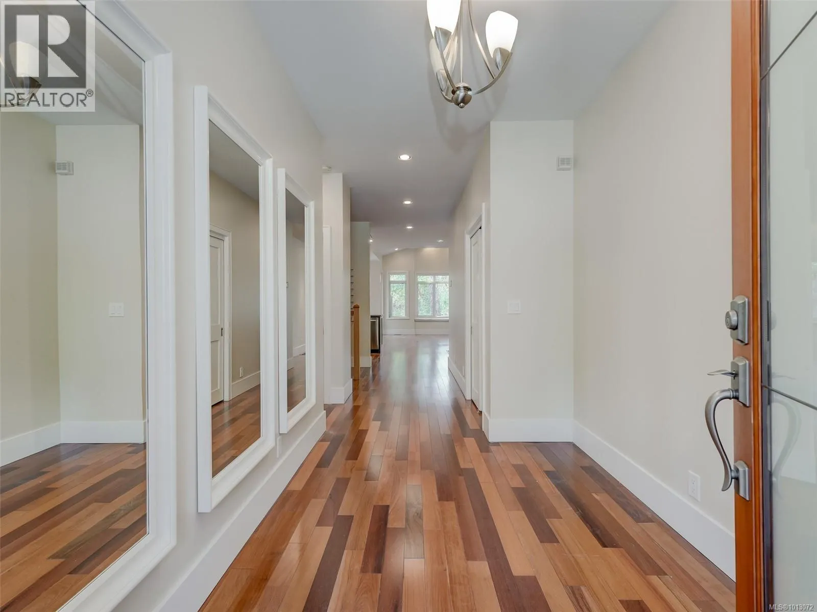 1266 Oceanwood Lane