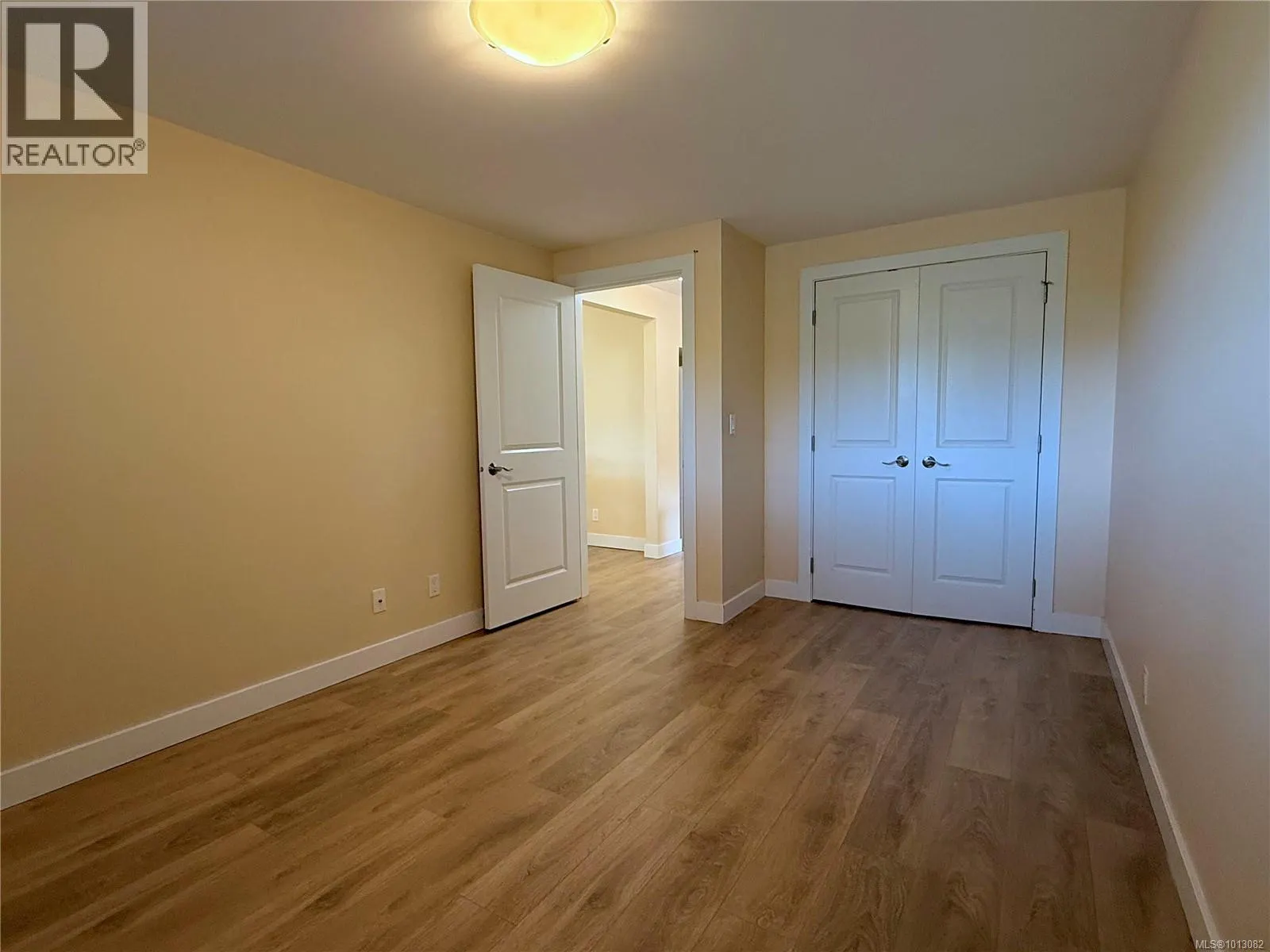 90 Thulin St