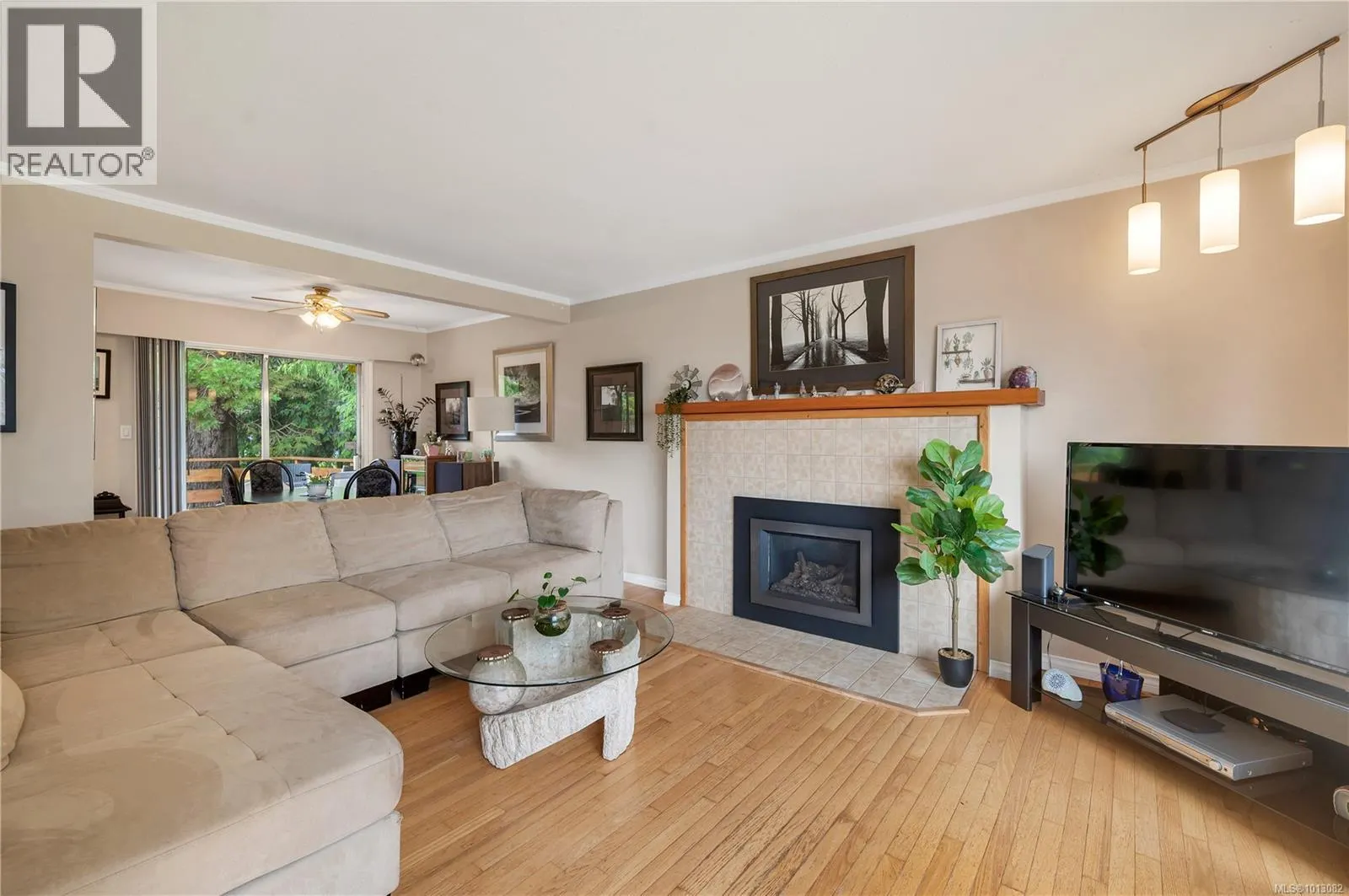 90 Thulin St