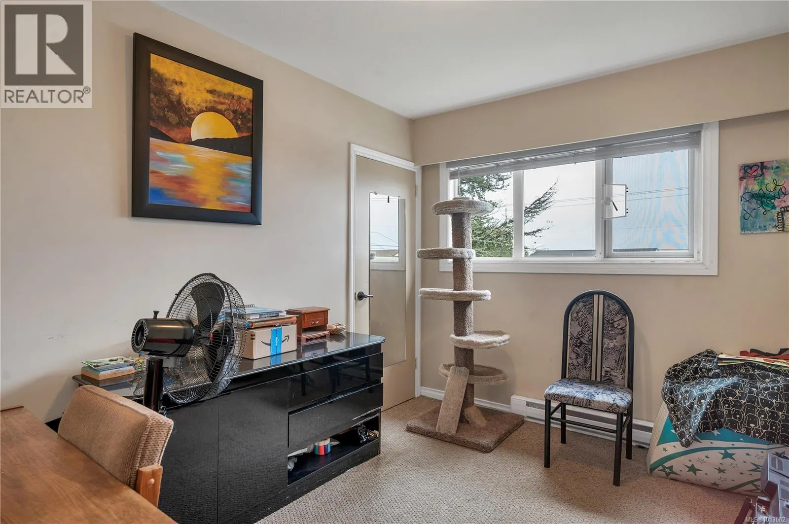 90 Thulin St