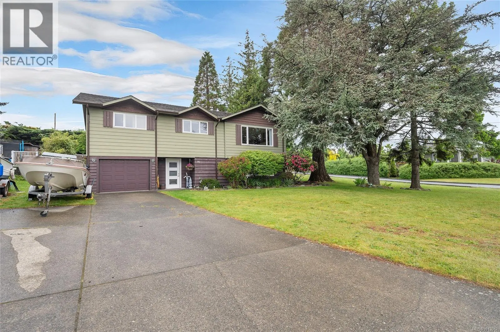 90 Thulin St