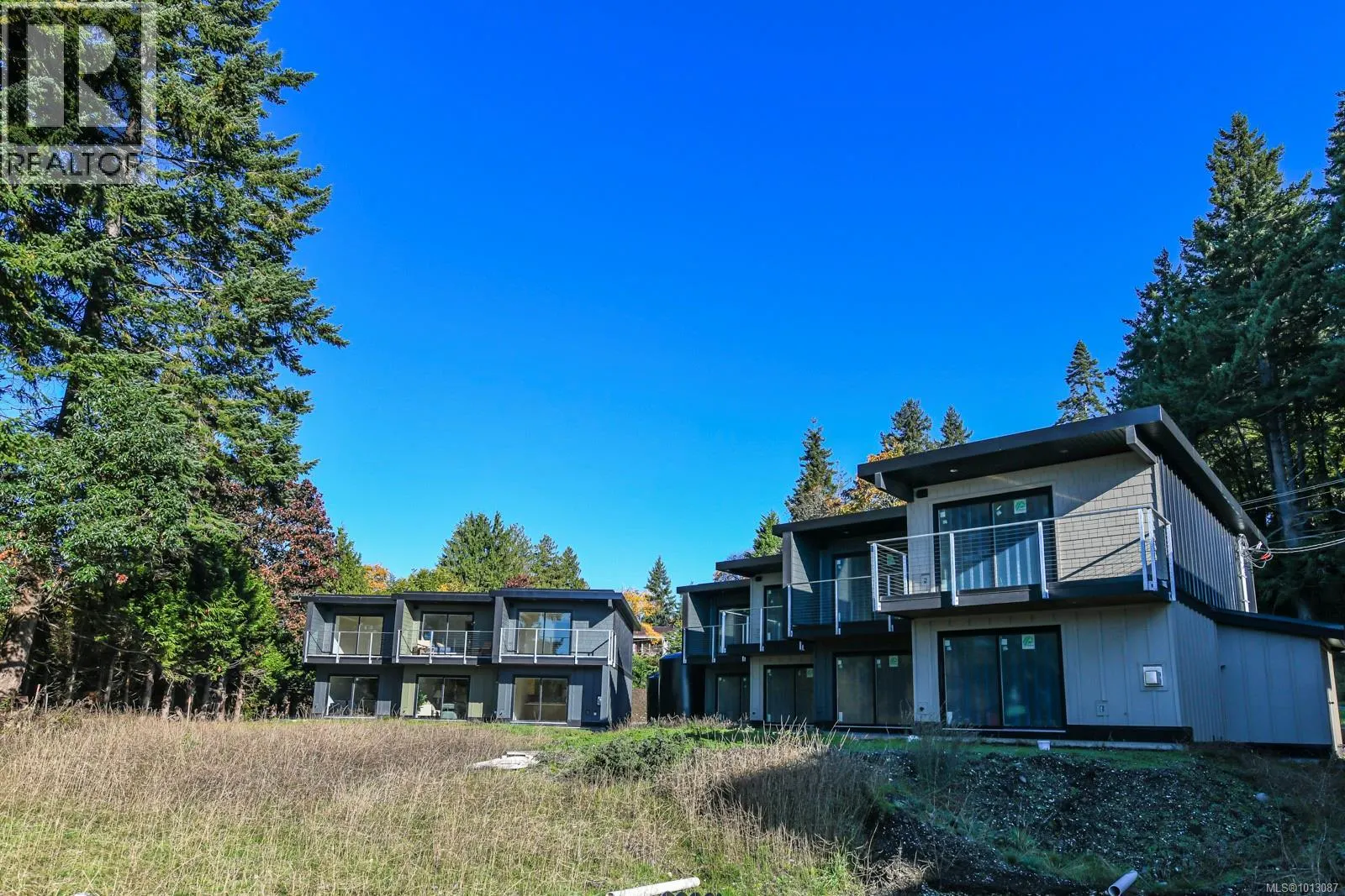 213 4305 Shingle Spit Rd