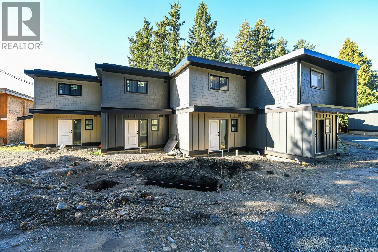 213 4305 Shingle Spit Rd