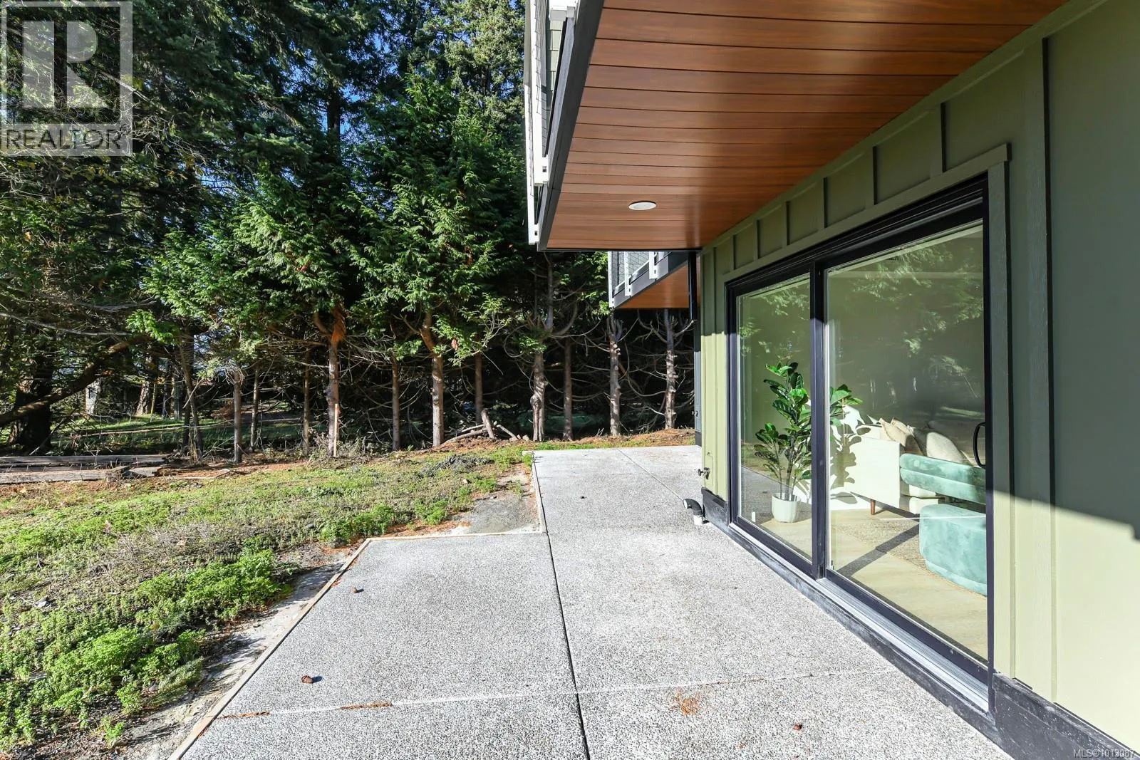 213 4305 Shingle Spit Rd