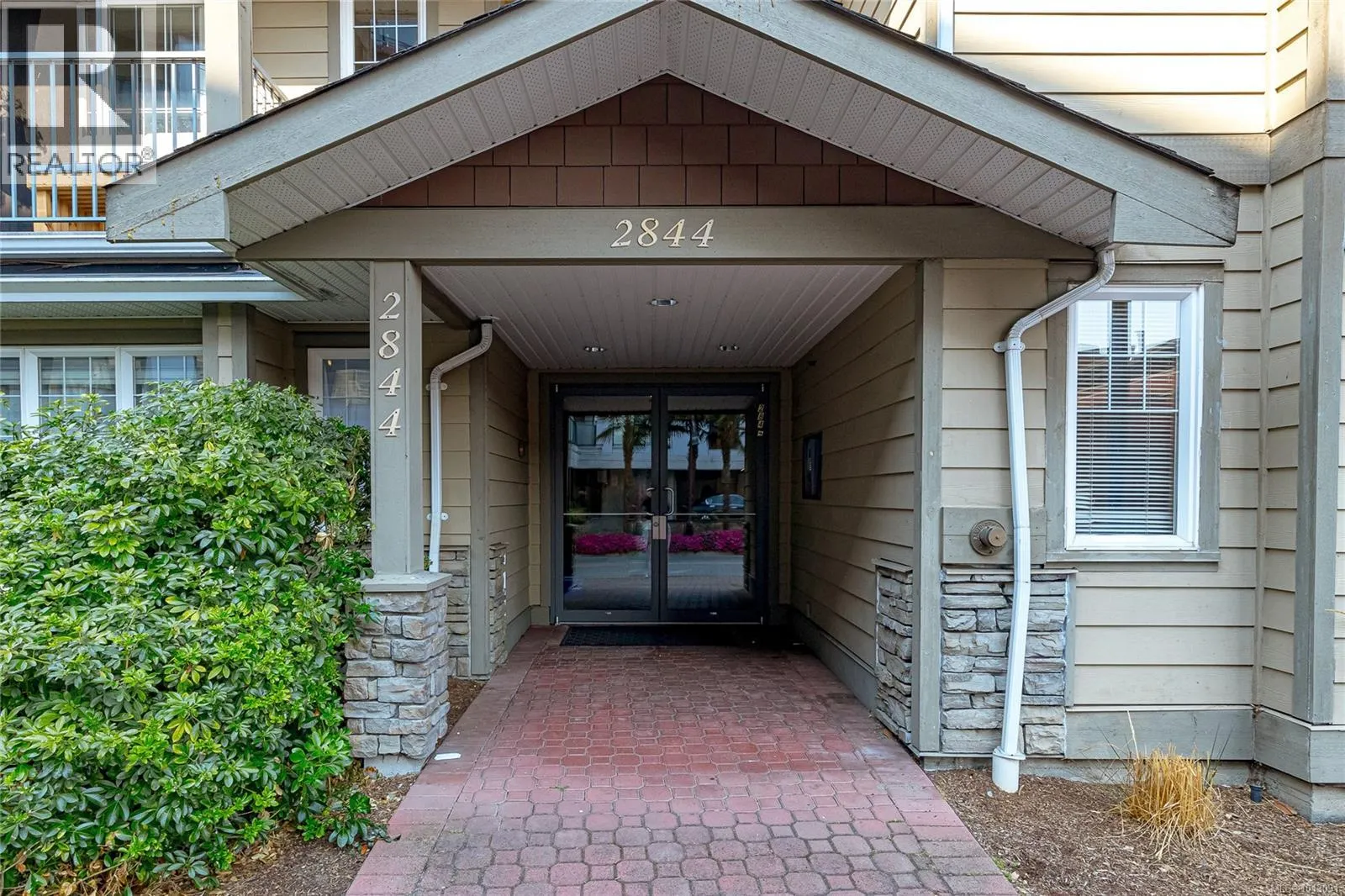 203 2844 Bryn Maur Rd