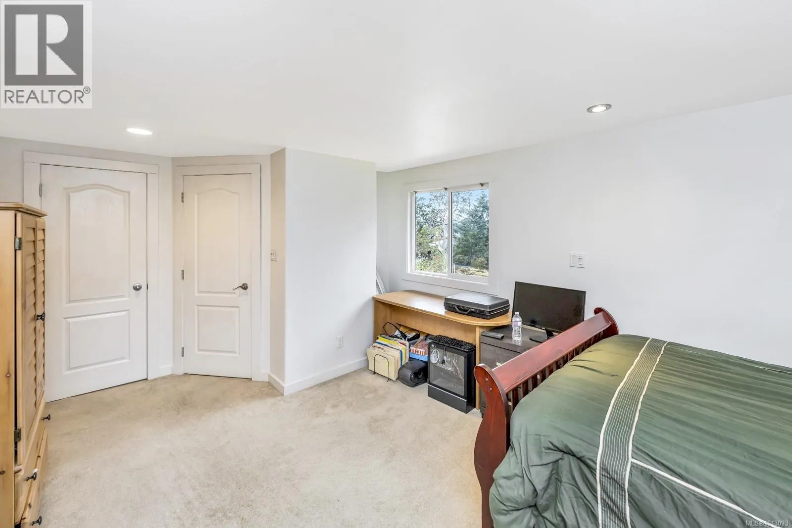 2586 Rainville Rd