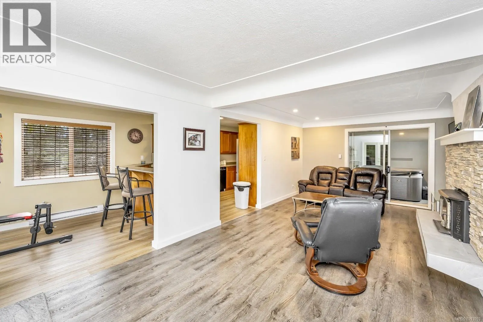 2586 Rainville Rd