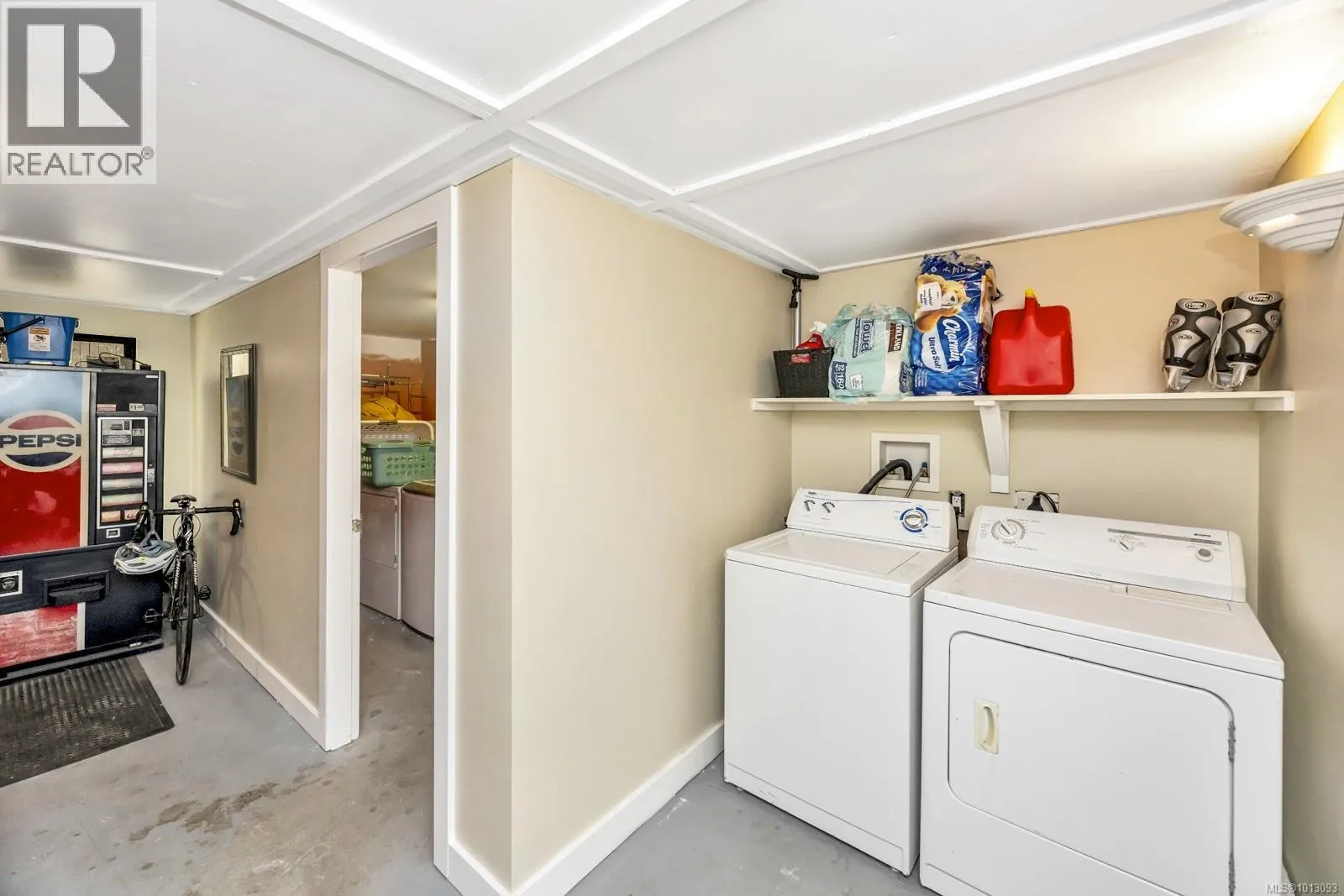2586 Rainville Rd