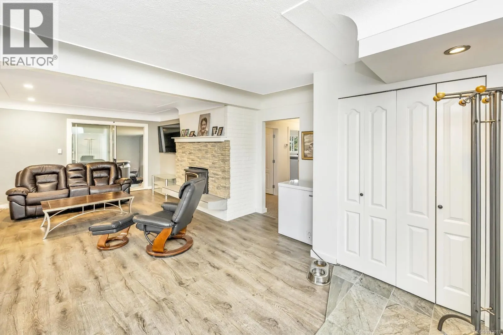 2586 Rainville Rd