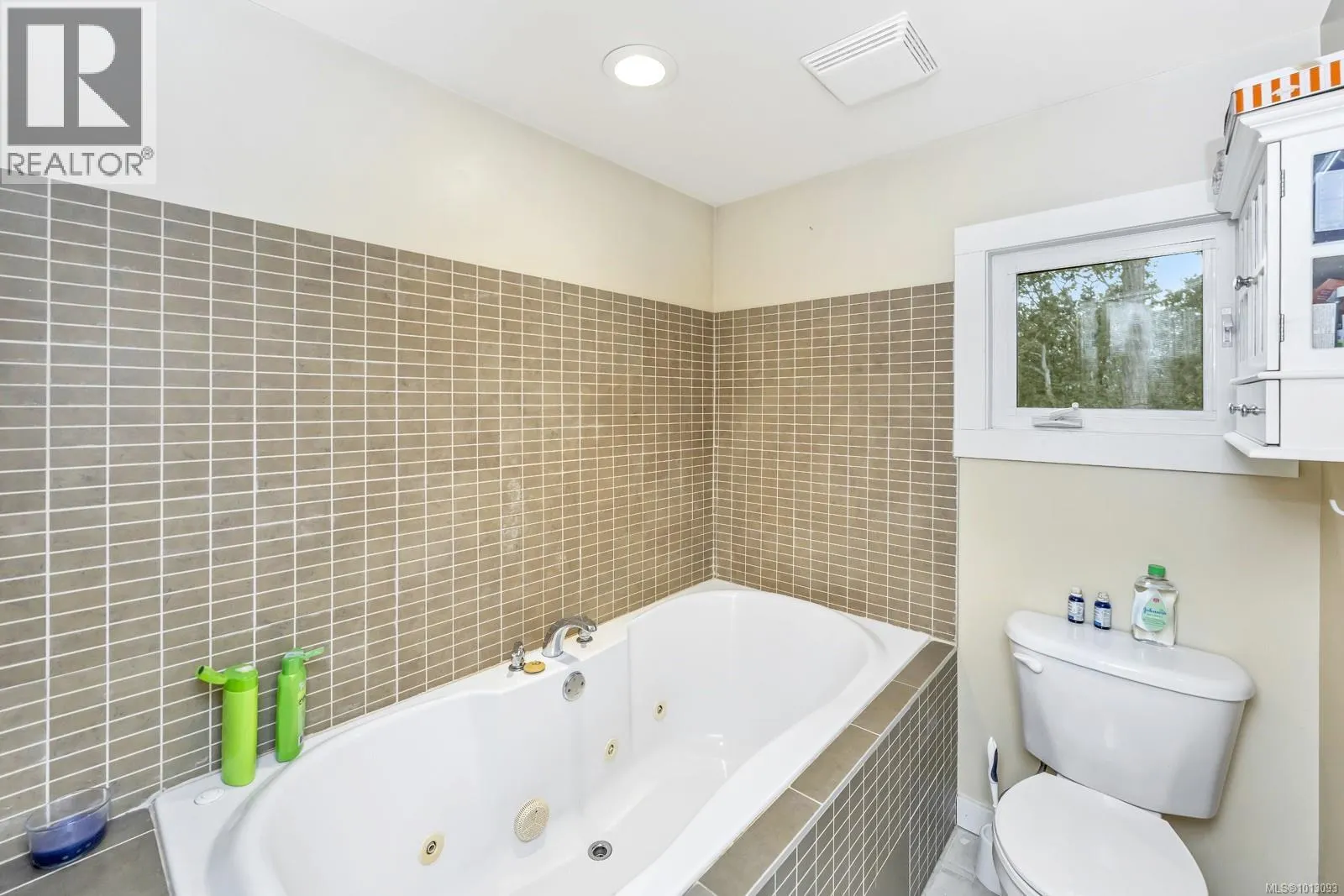 2586 Rainville Rd