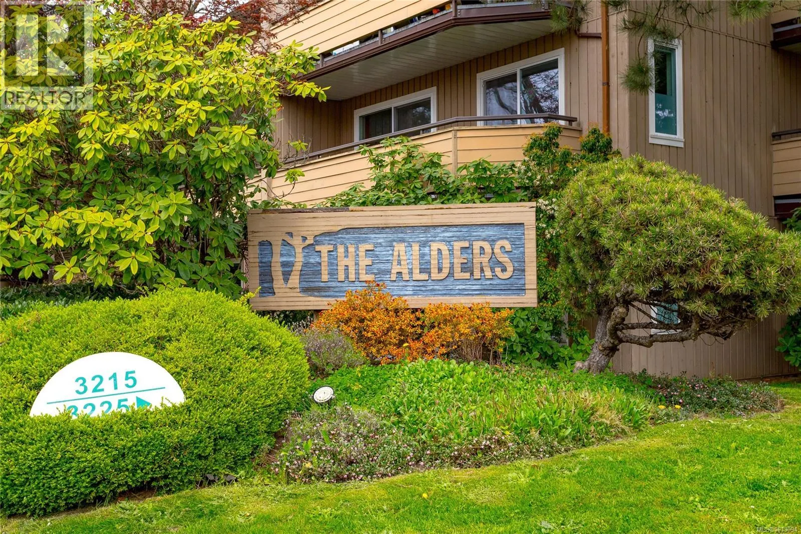 310 3215 Alder St