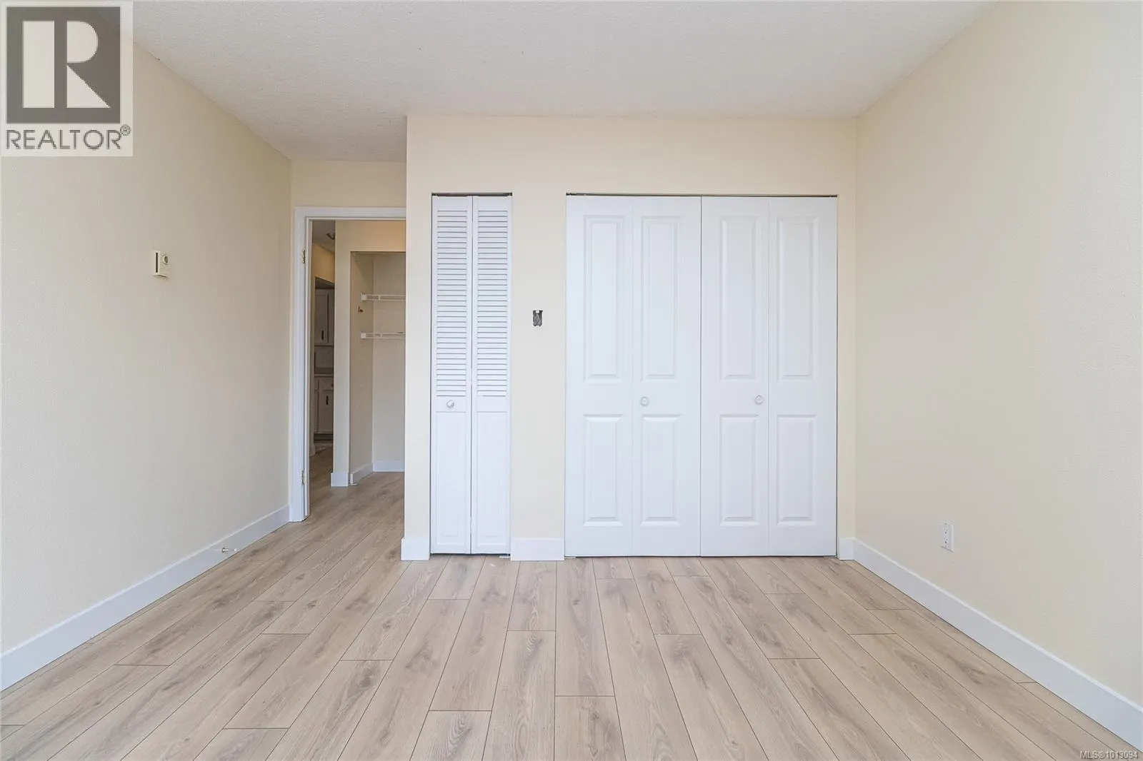 310 3215 Alder St
