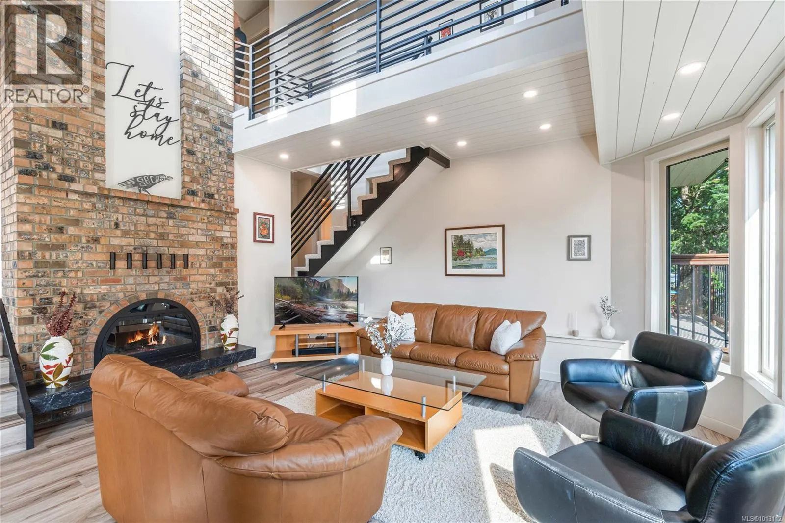3132 Robin Hood Dr