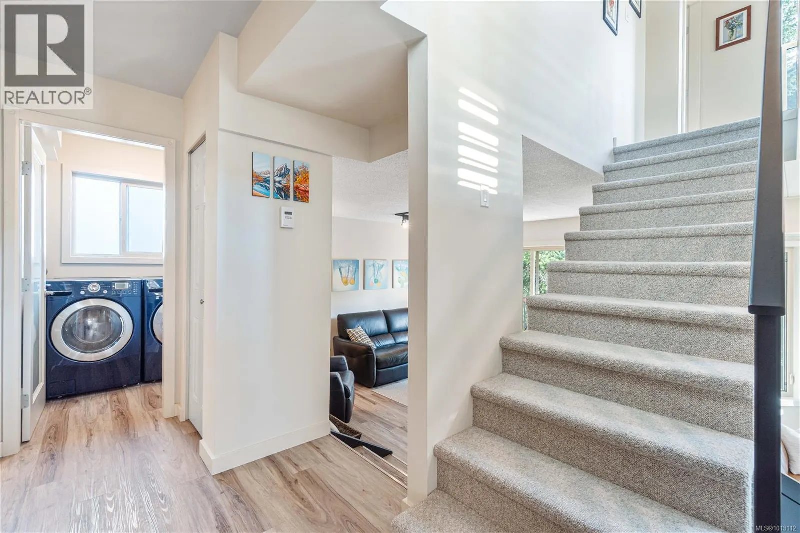 3132 Robin Hood Dr
