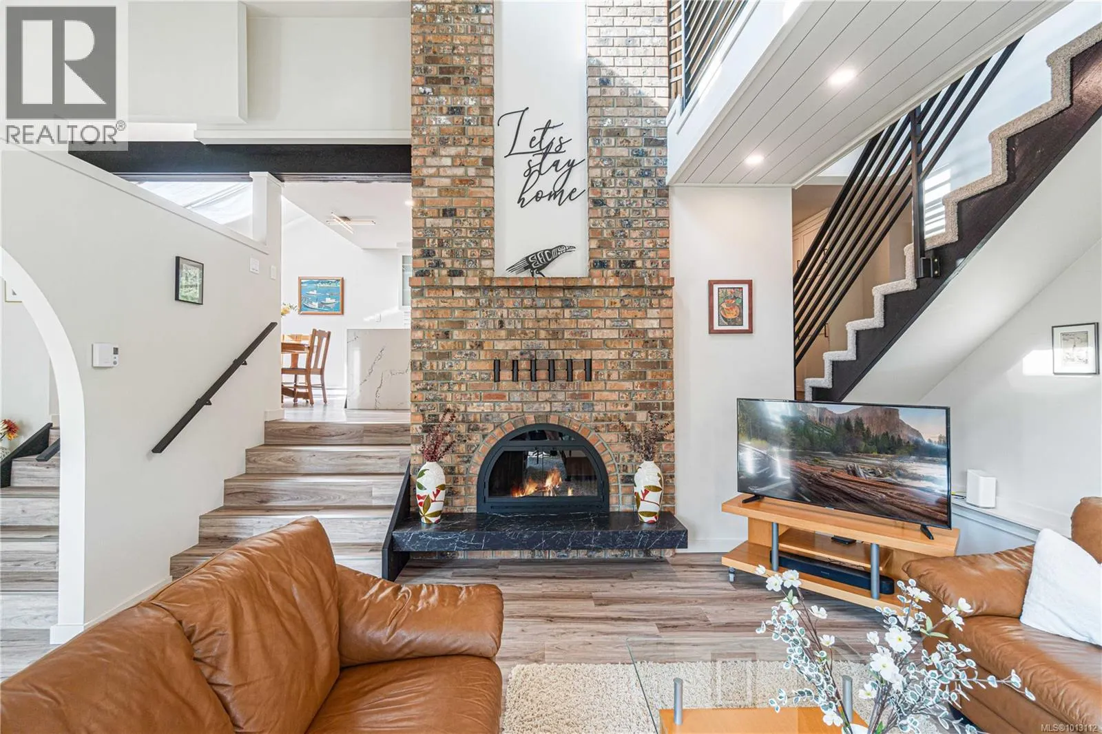 3132 Robin Hood Dr