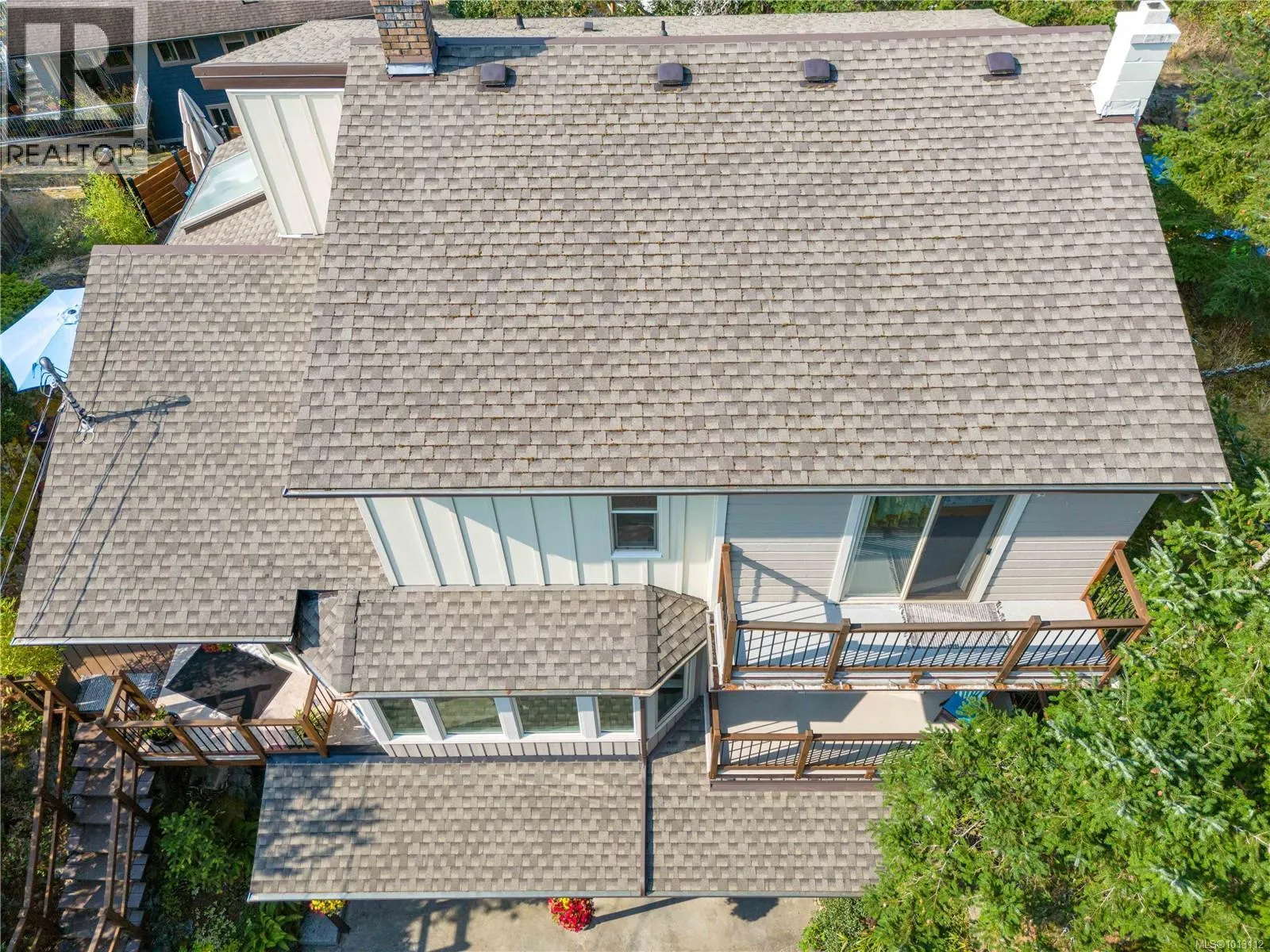 3132 Robin Hood Dr