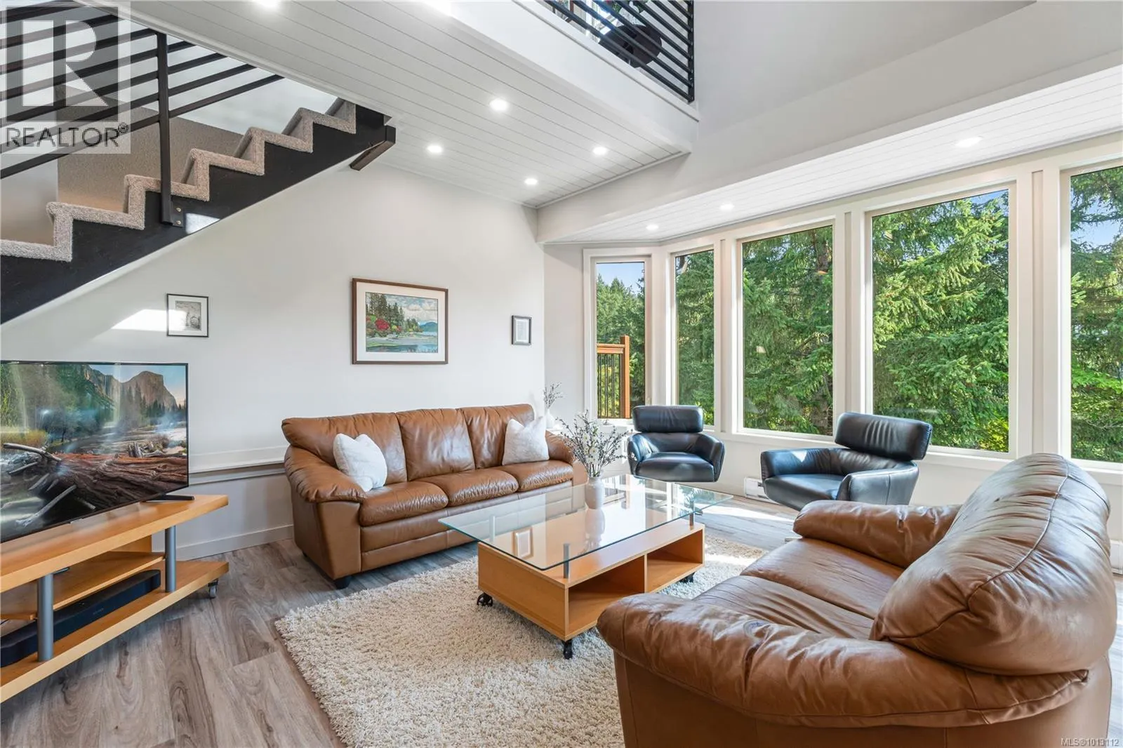 3132 Robin Hood Dr