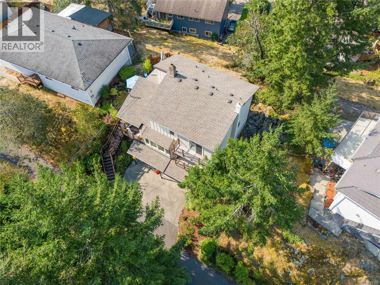 3132 Robin Hood Dr