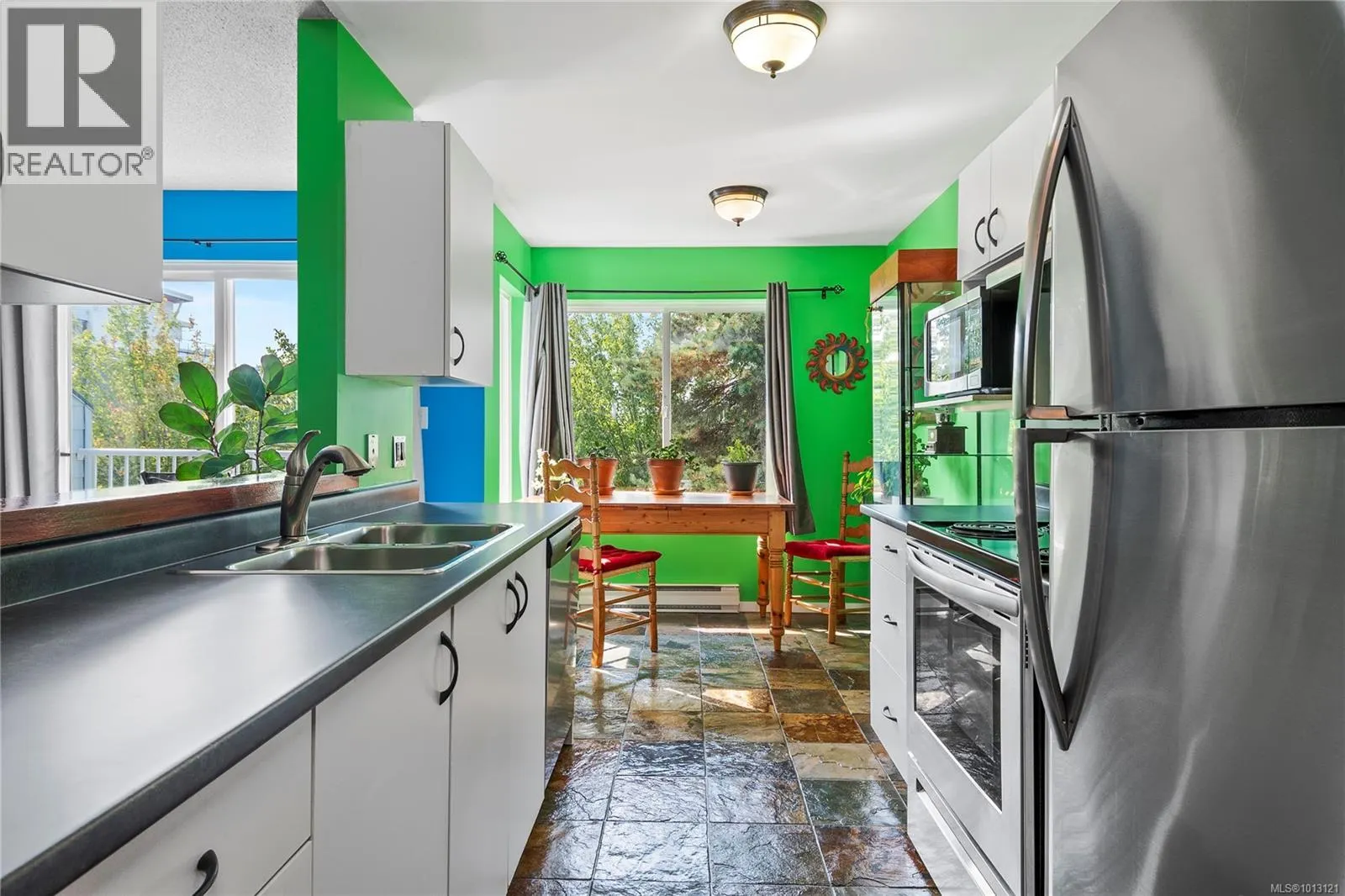 309C 698 Aspen Rd
