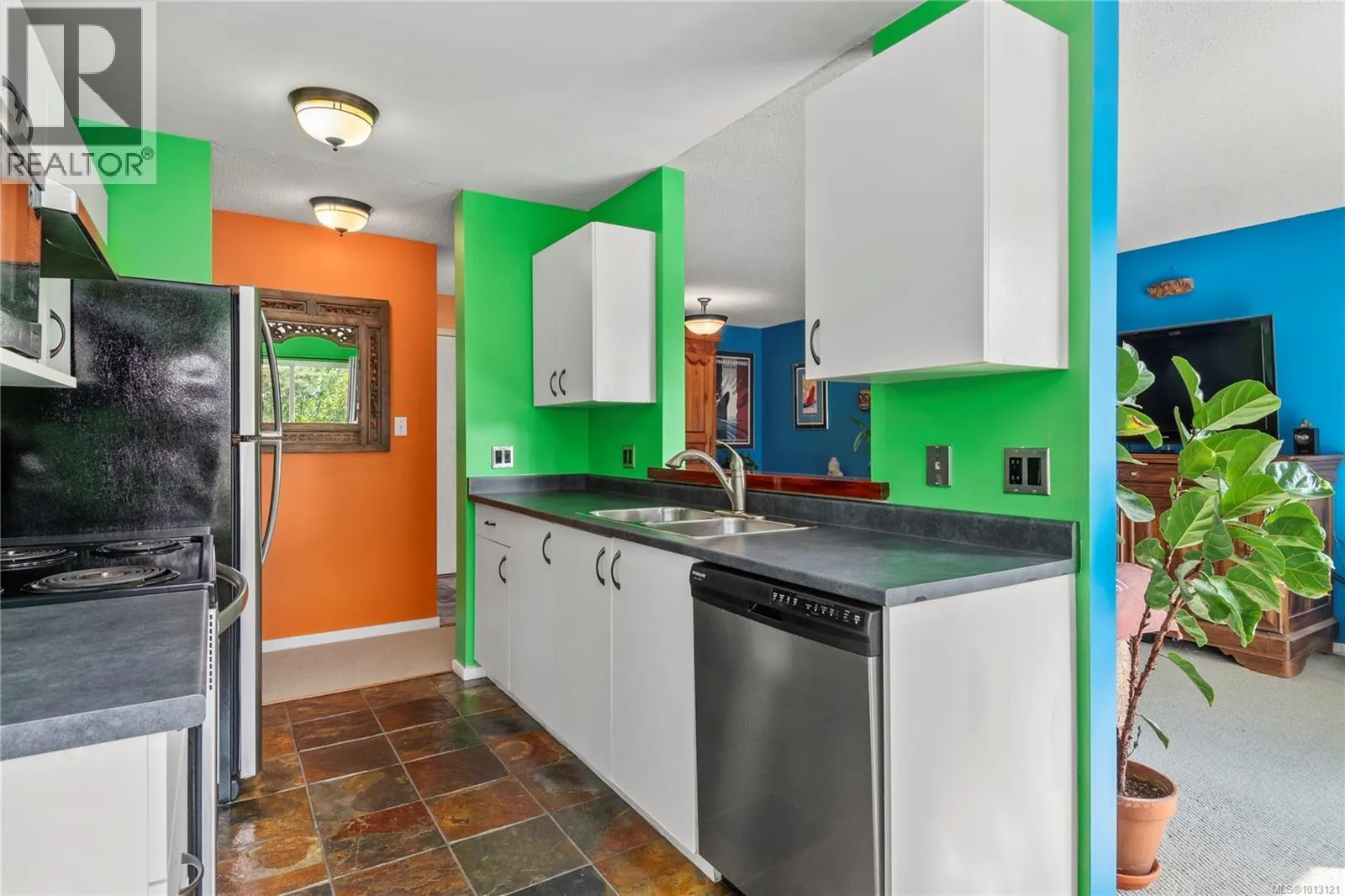 309C 698 Aspen Rd