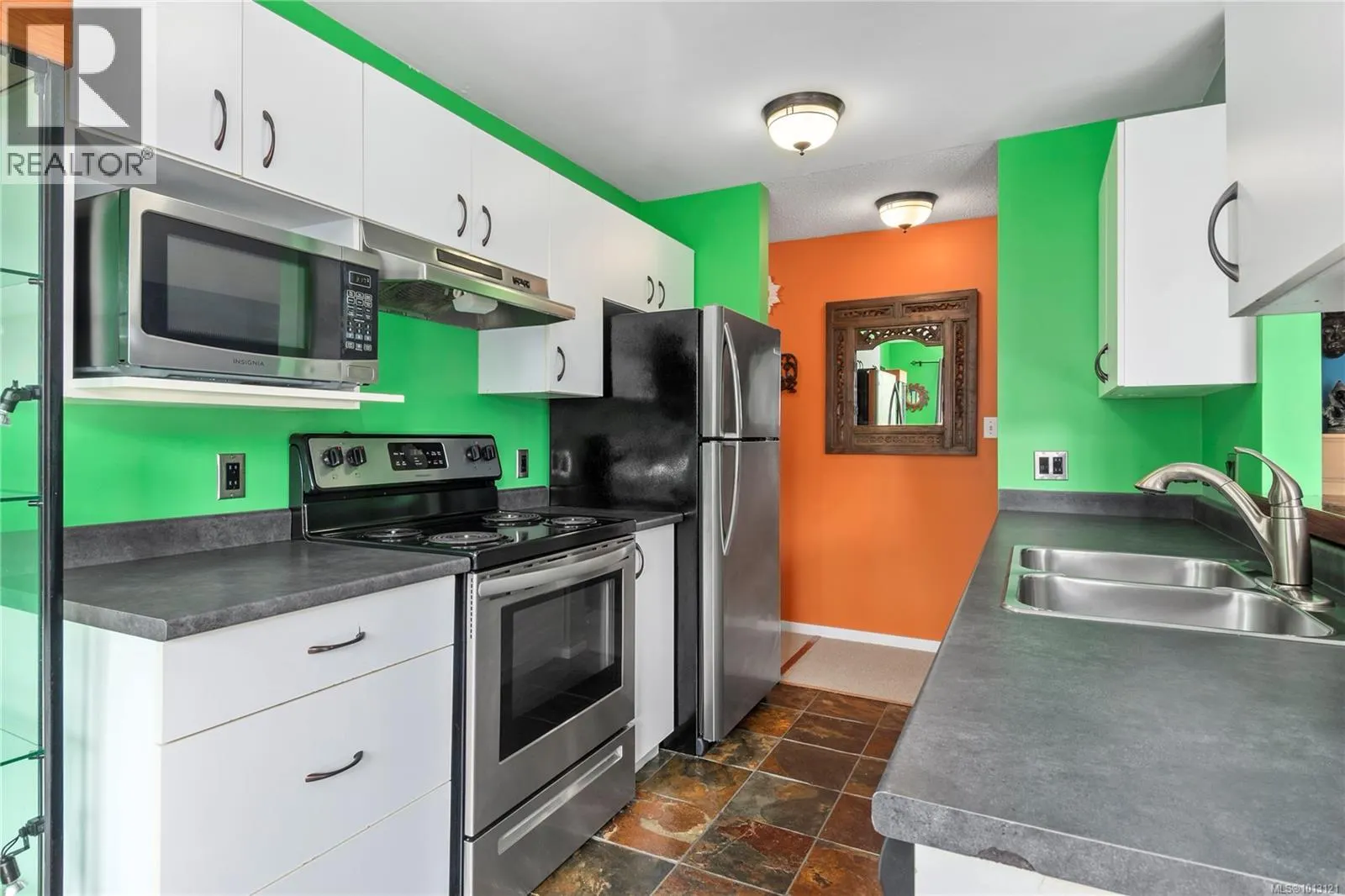 309C 698 Aspen Rd