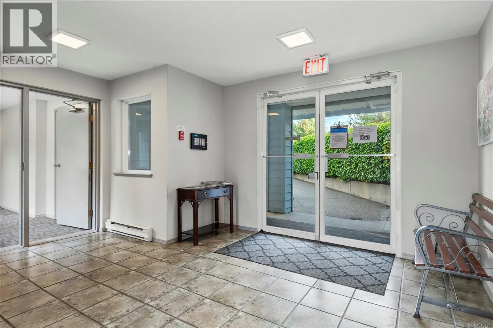 309C 698 Aspen Rd