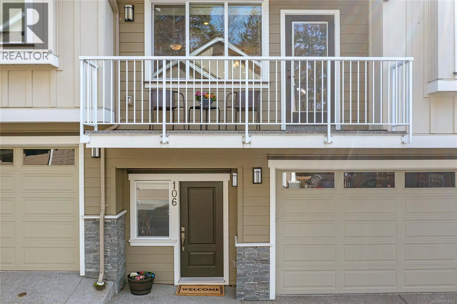 106 3439 Ambrosia Cres