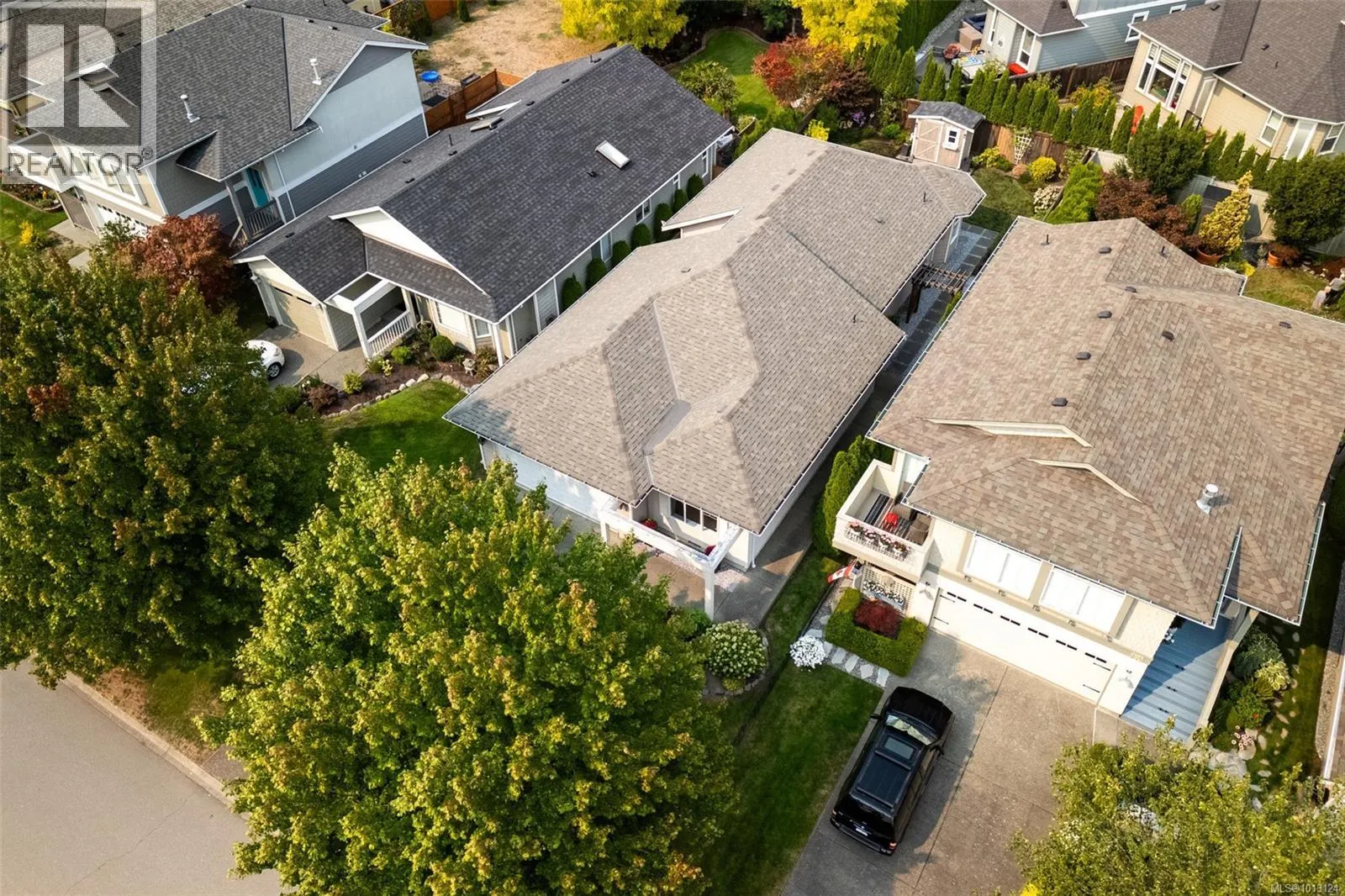 8012 Polo Park Cres
