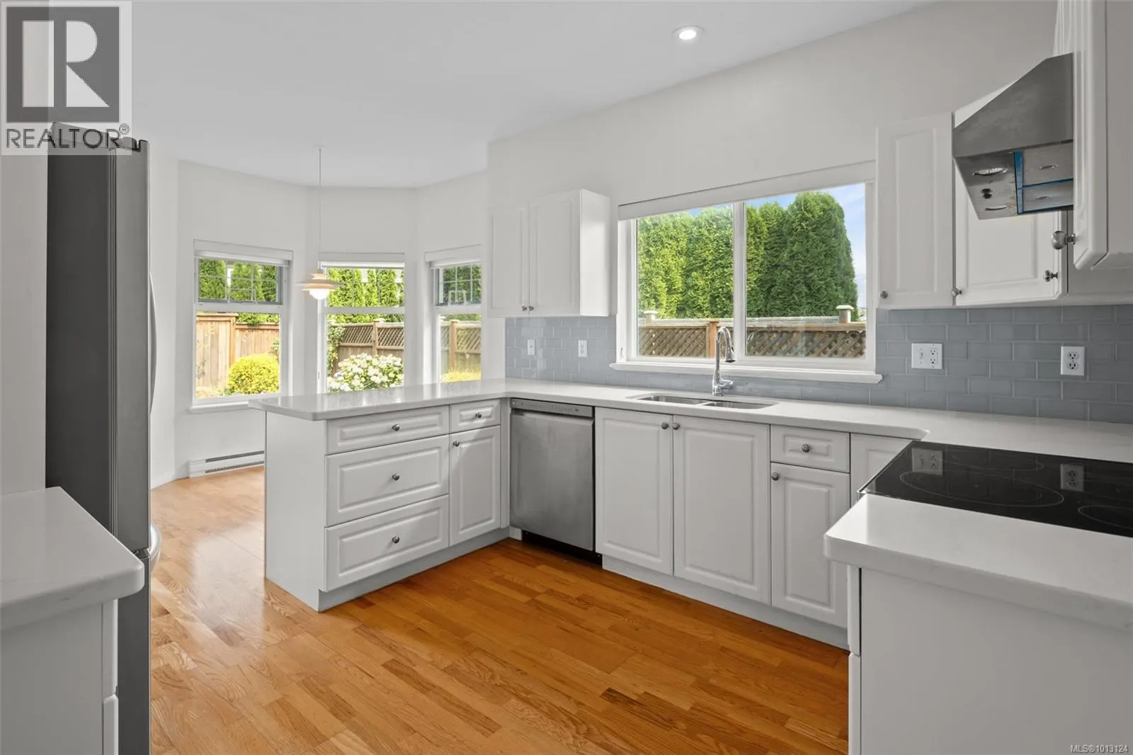 8012 Polo Park Cres