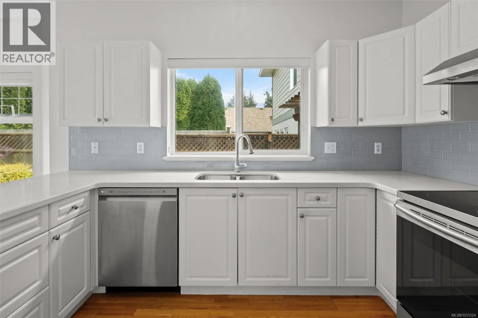 8012 Polo Park Cres