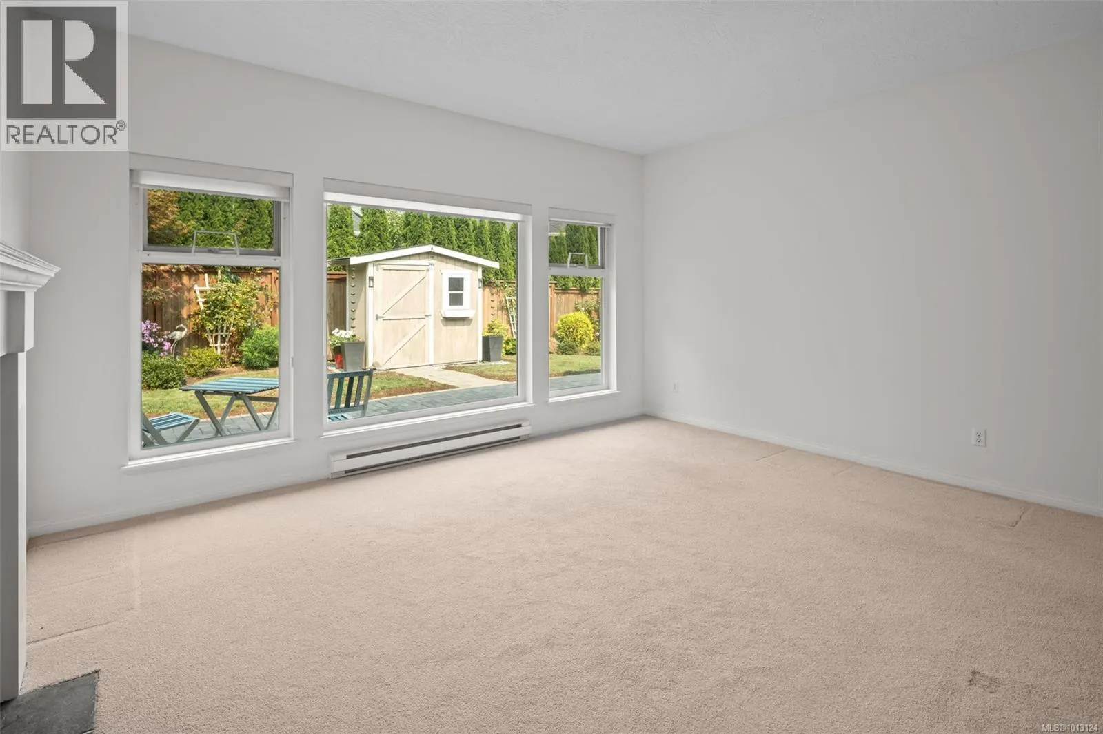 8012 Polo Park Cres