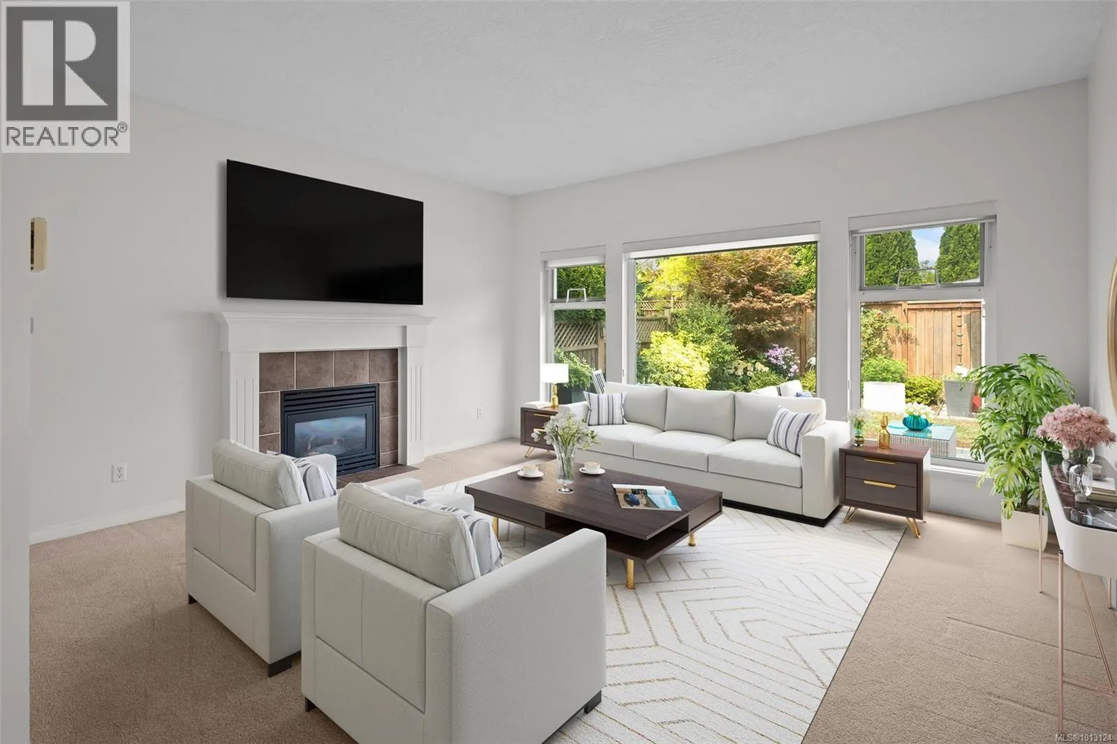 8012 Polo Park Cres