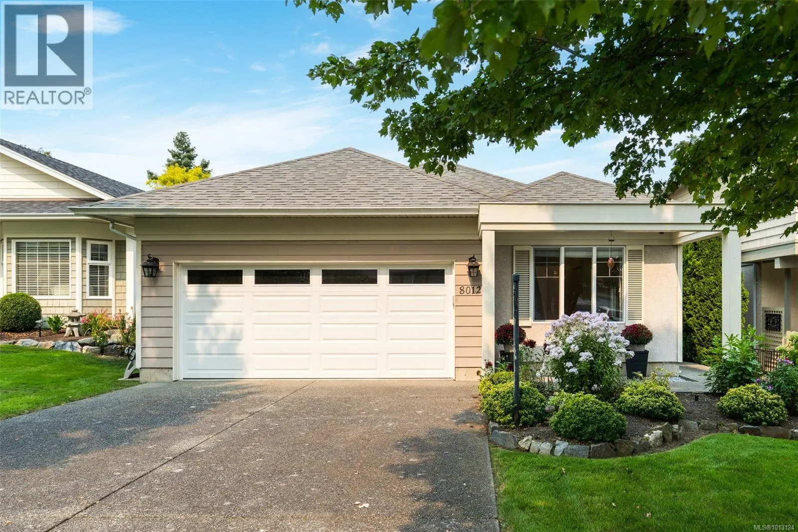 8012 Polo Park Cres
