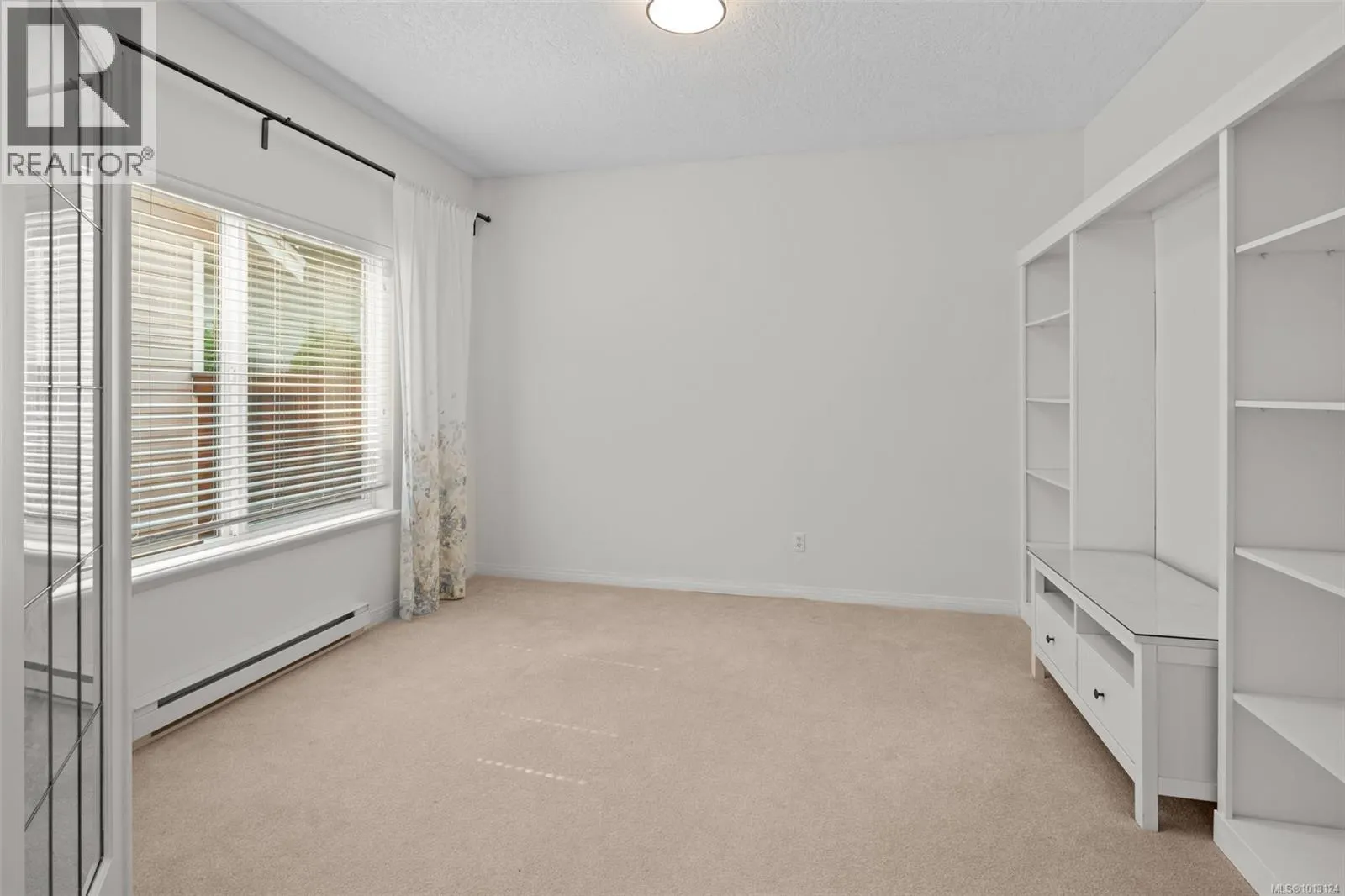 8012 Polo Park Cres