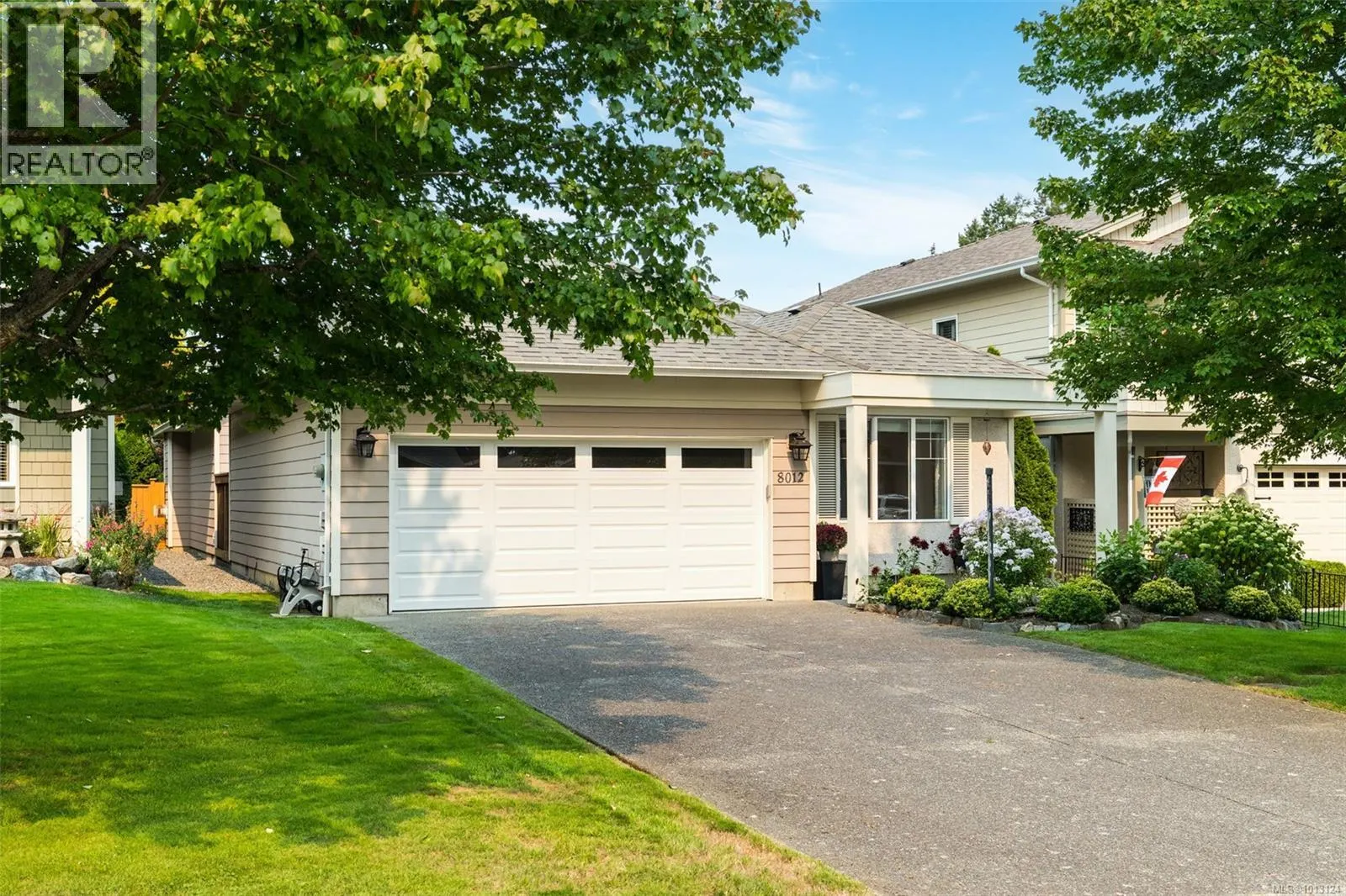 8012 Polo Park Cres