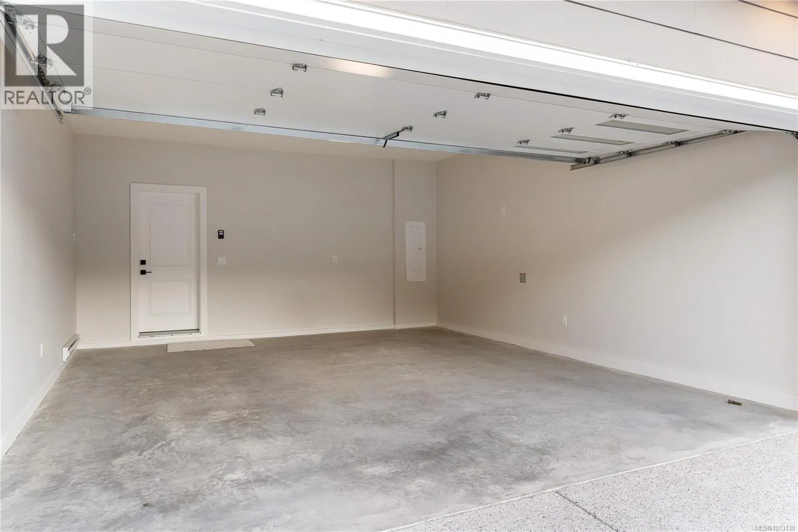 1538 Marble Pl