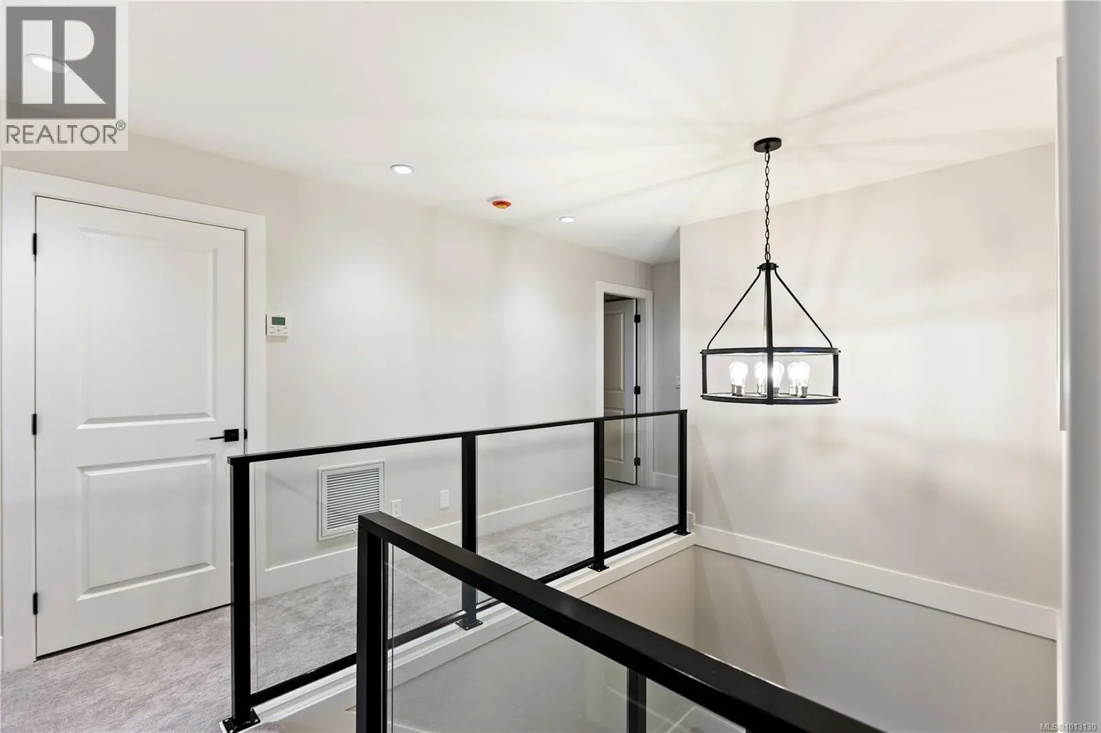 1538 Marble Pl