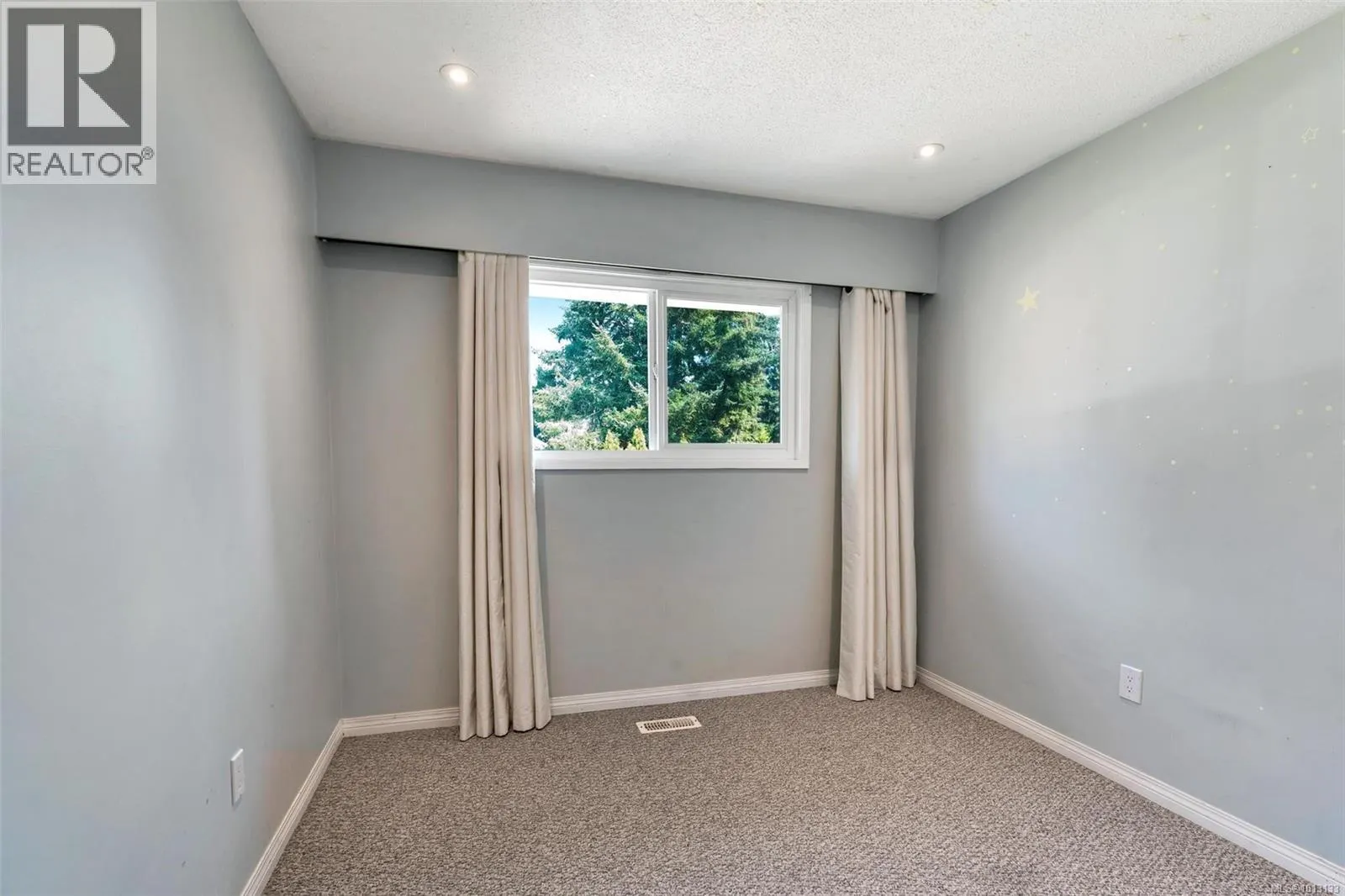 621 Eiderwood Pl