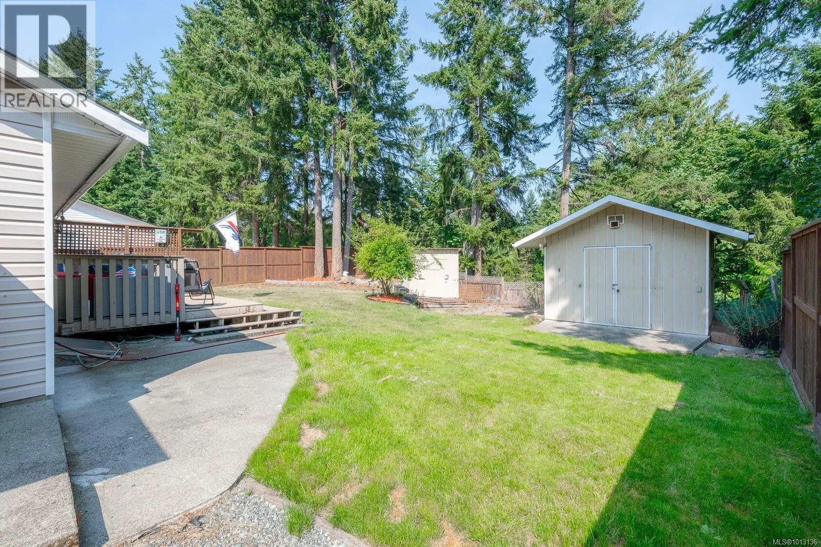 3739 Elworthy Pl
