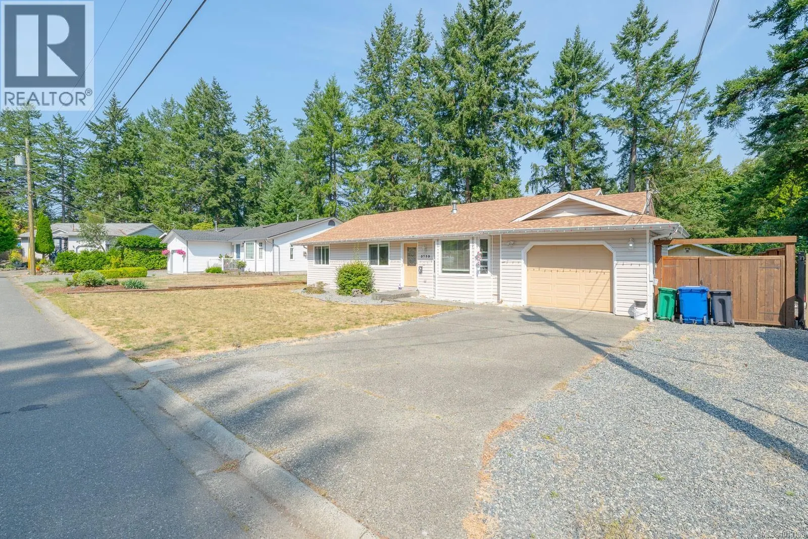 3739 Elworthy Pl
