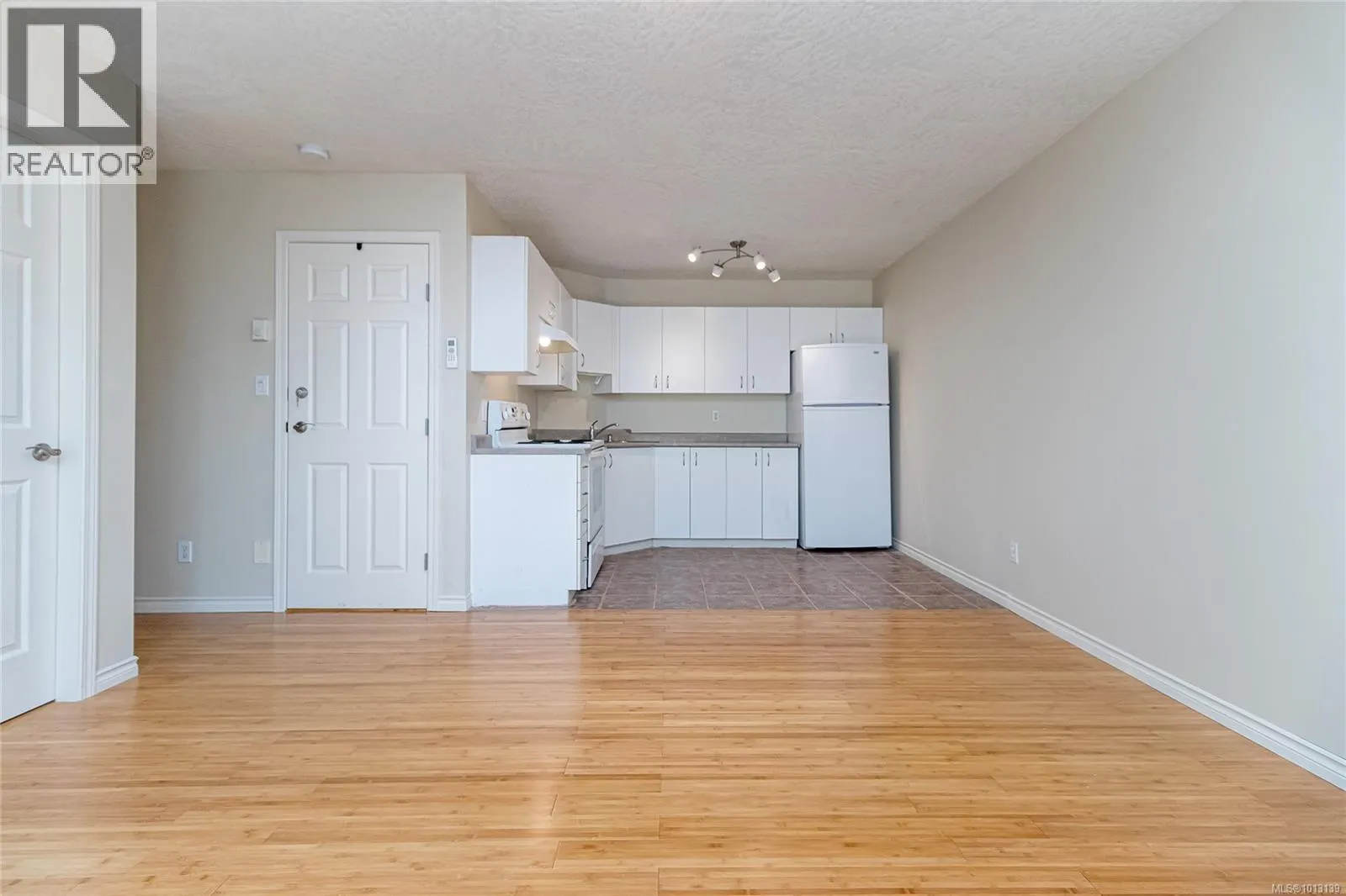 999 Admirals Rd