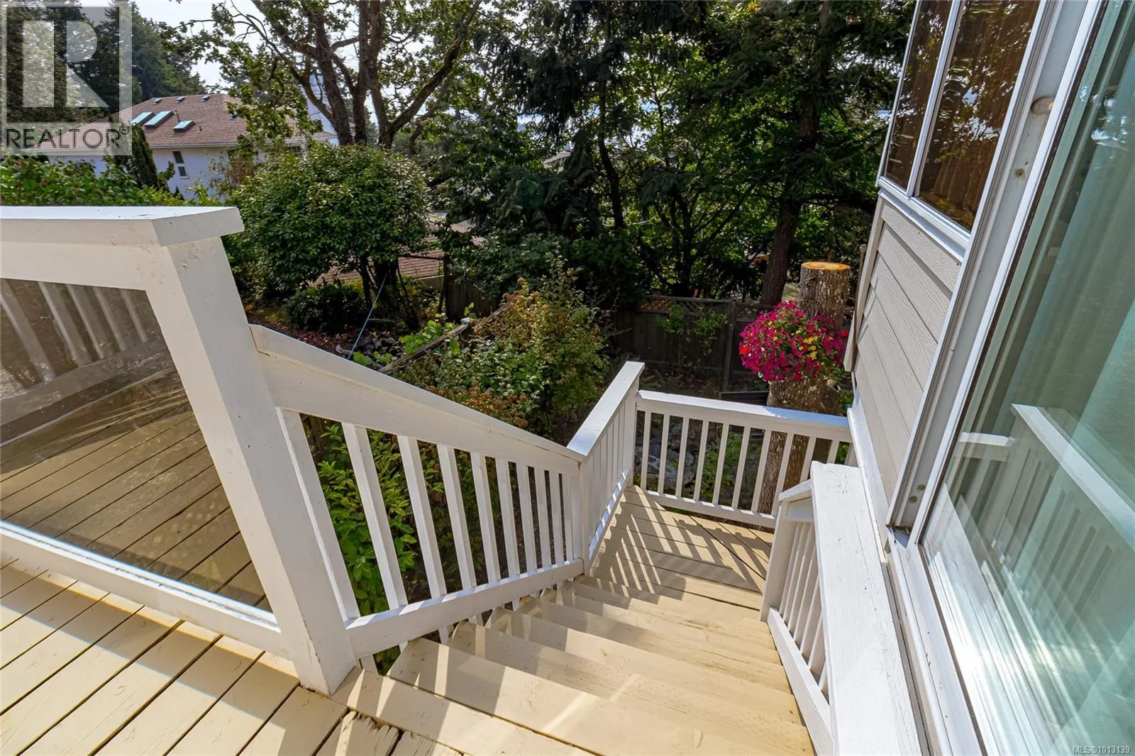999 Admirals Rd