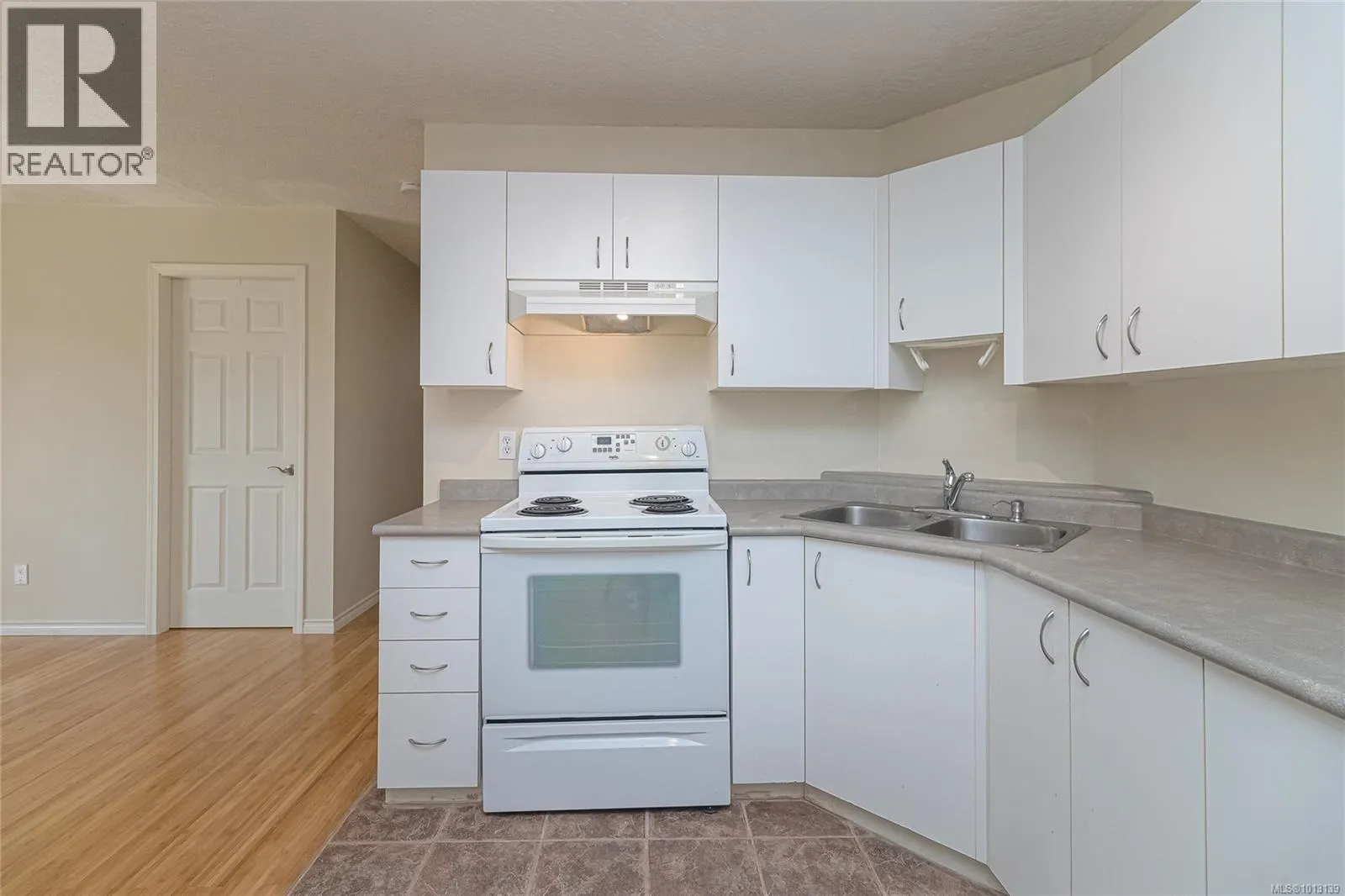 999 Admirals Rd