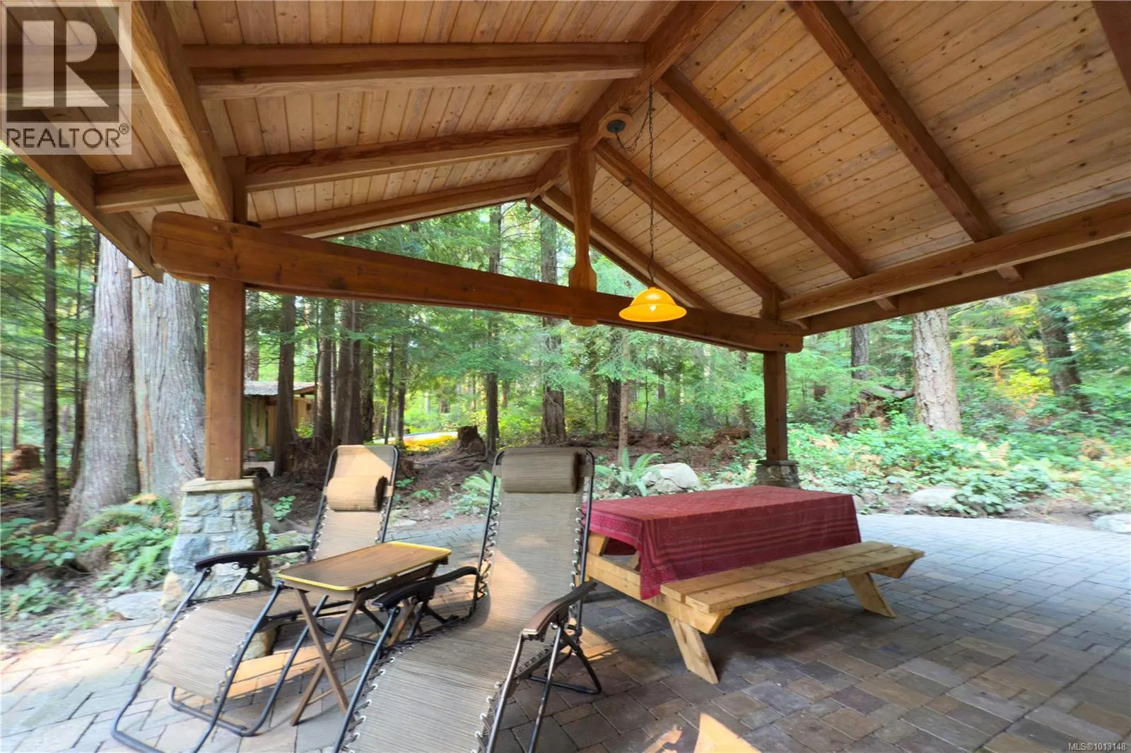967 Siskin Lane