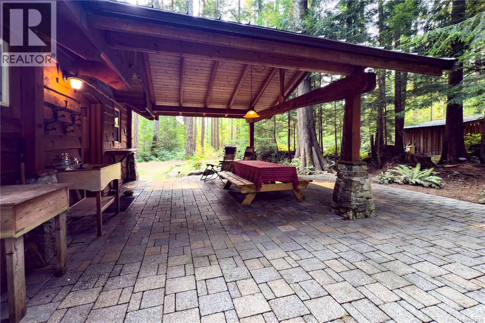 967 Siskin Lane