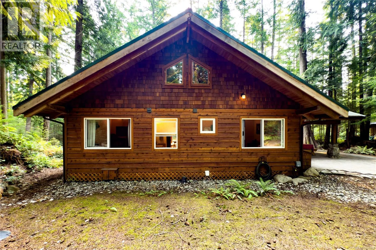 967 Siskin Lane