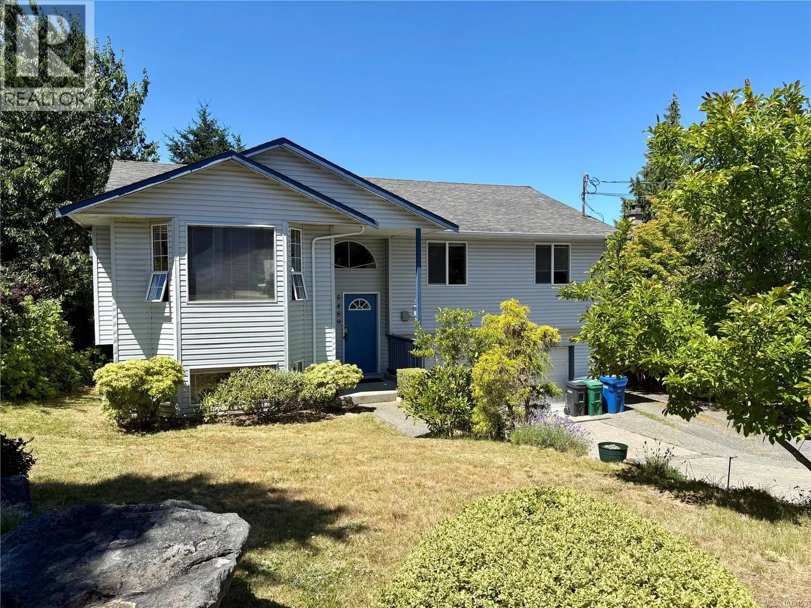 5489 Kenwill Dr