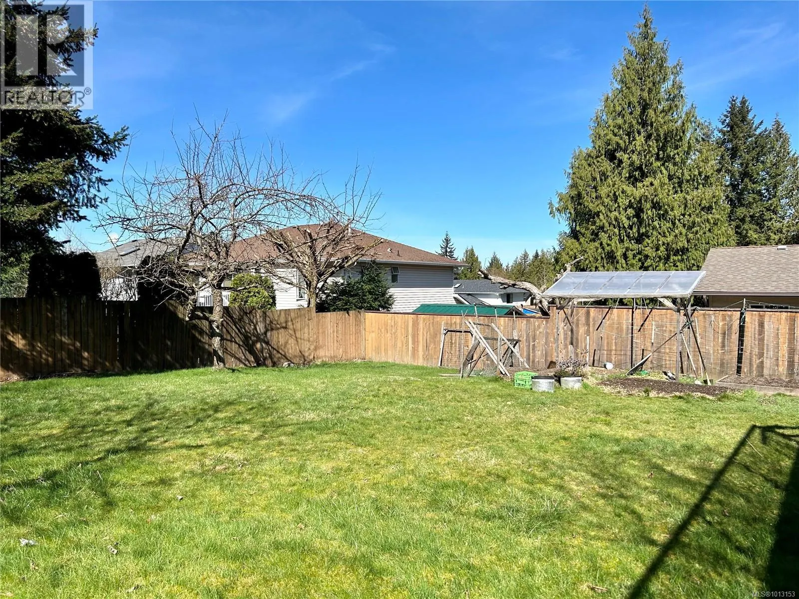 5489 Kenwill Dr